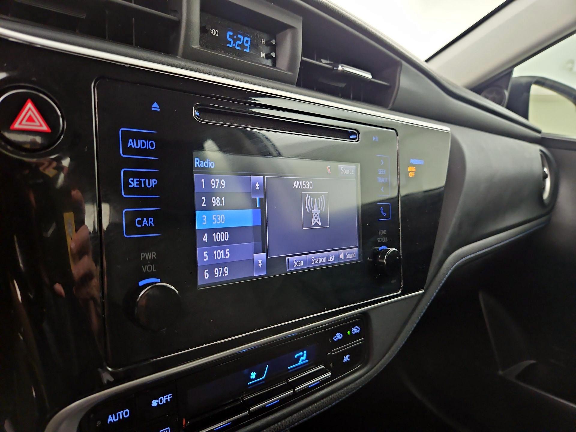 Thumbnail: 2019 Toyota Corolla - 15