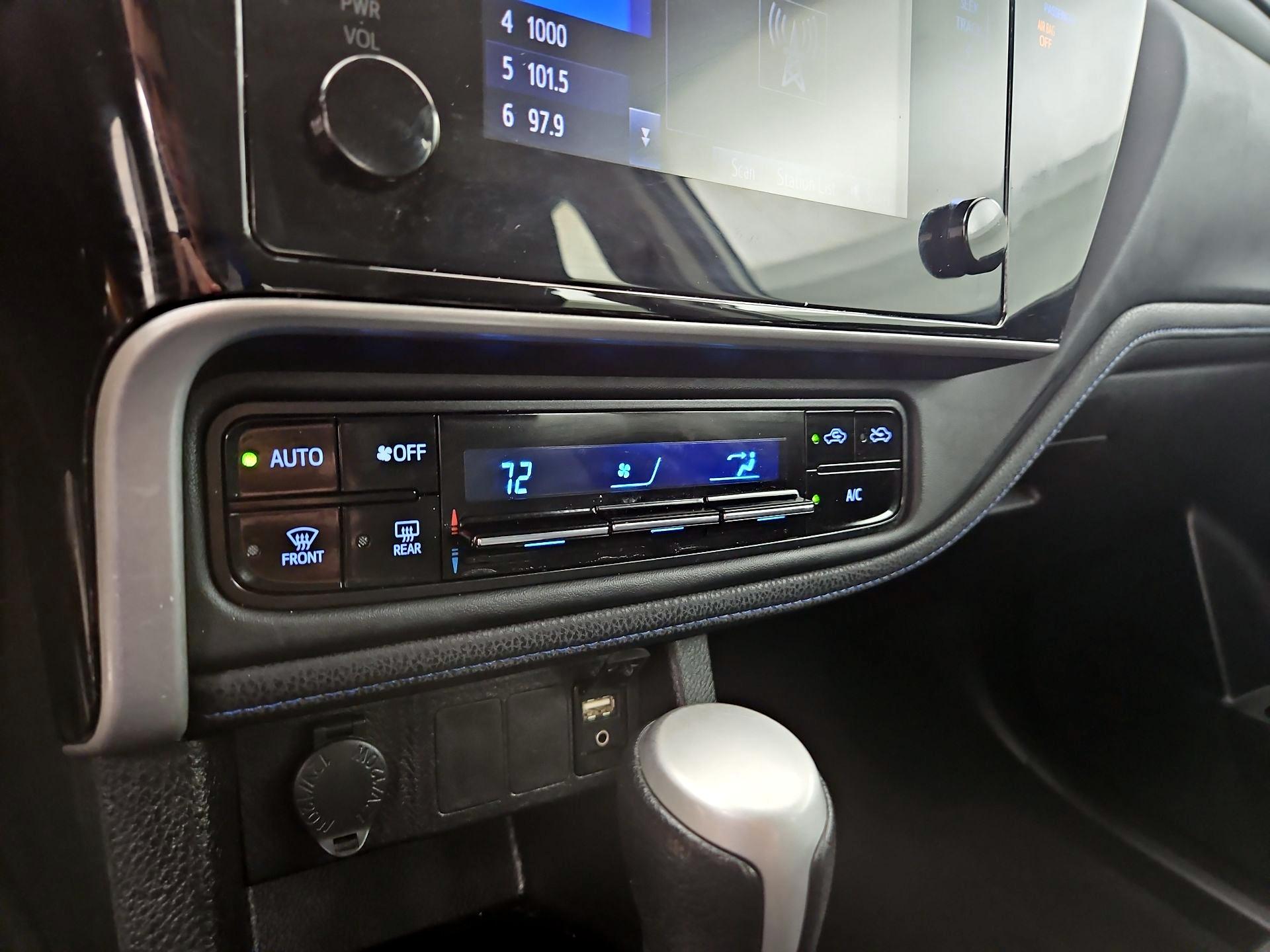 Thumbnail: 2019 Toyota Corolla - 16