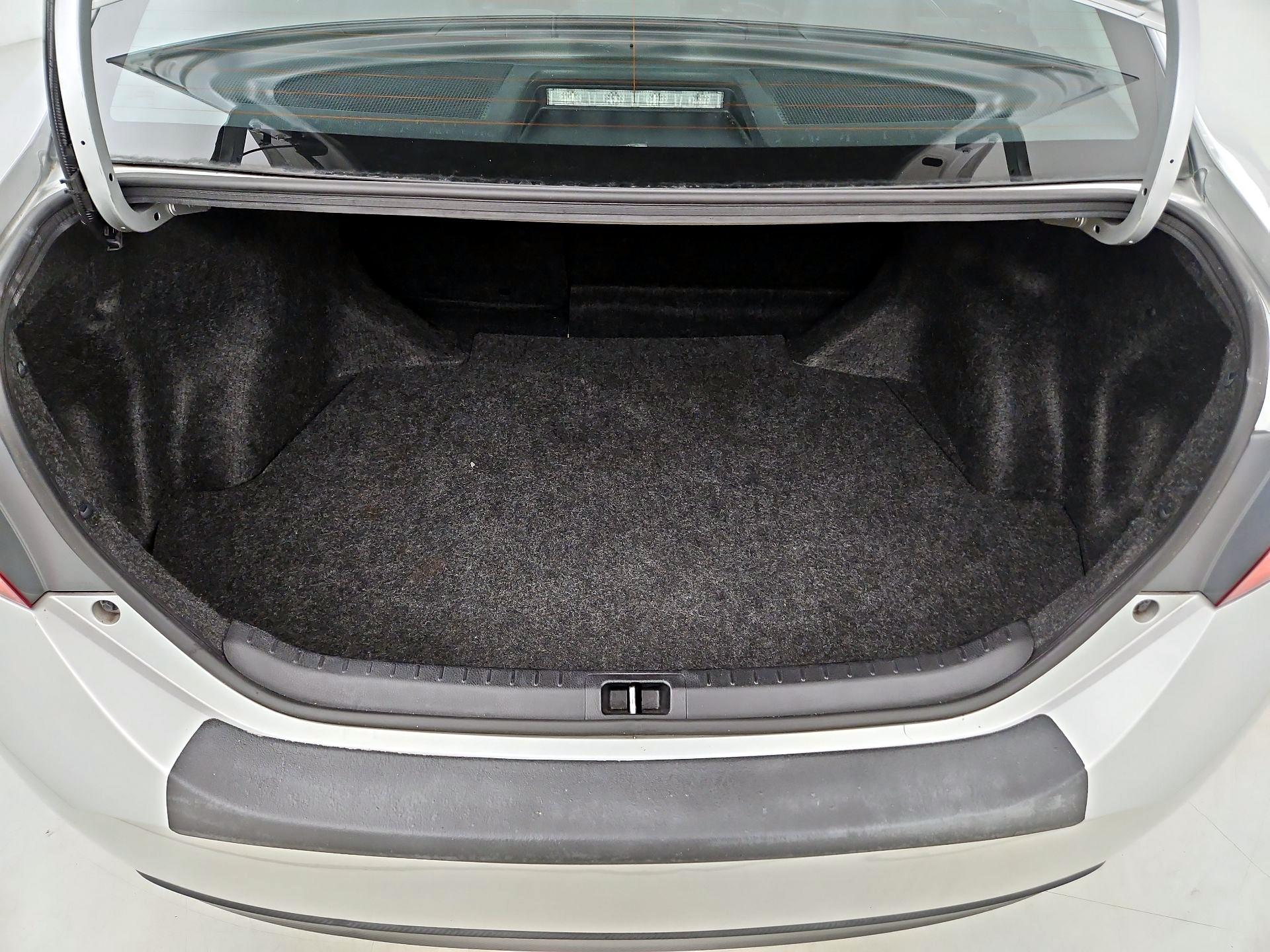 Thumbnail: 2019 Toyota Corolla - 20