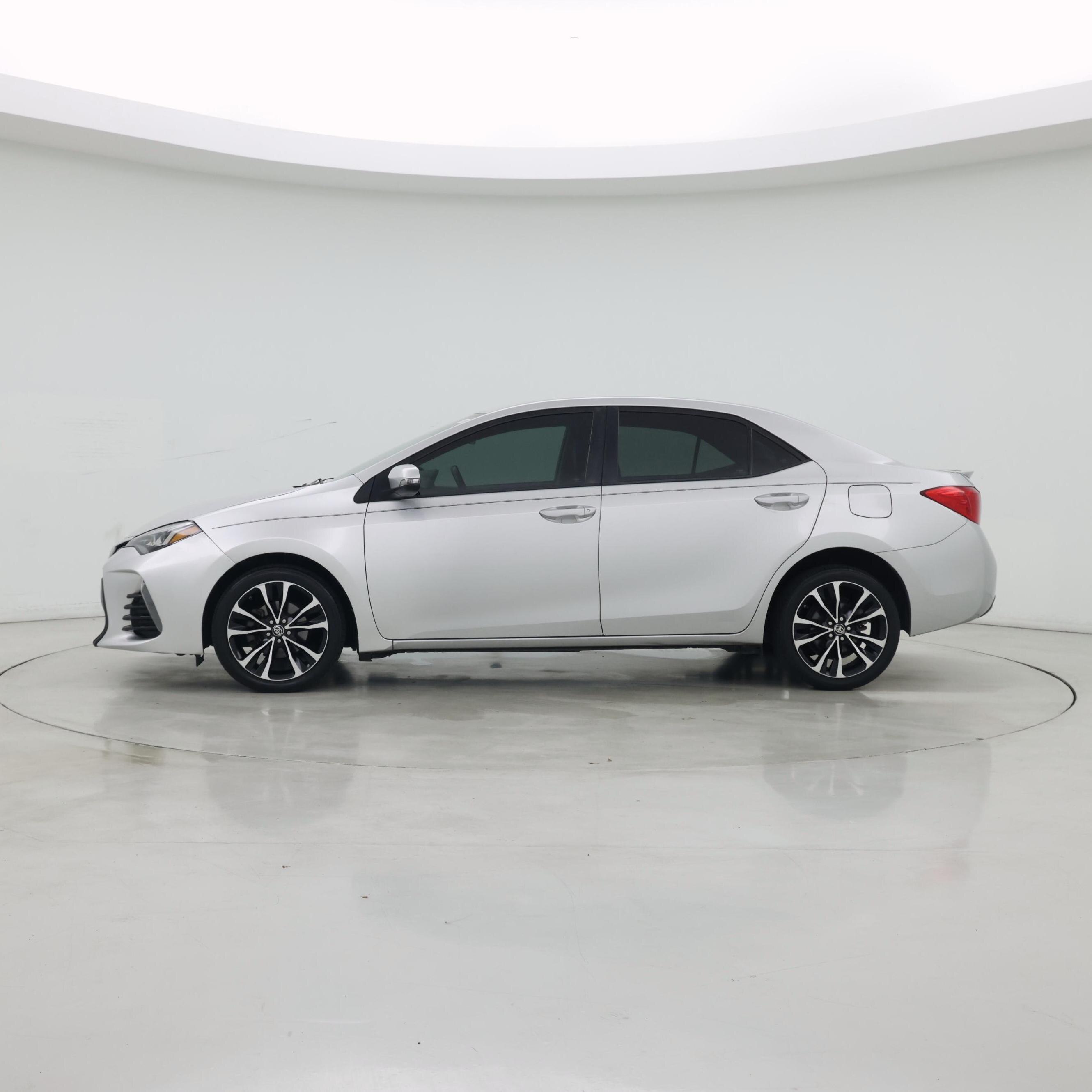Thumbnail: 2019 Toyota Corolla - 3