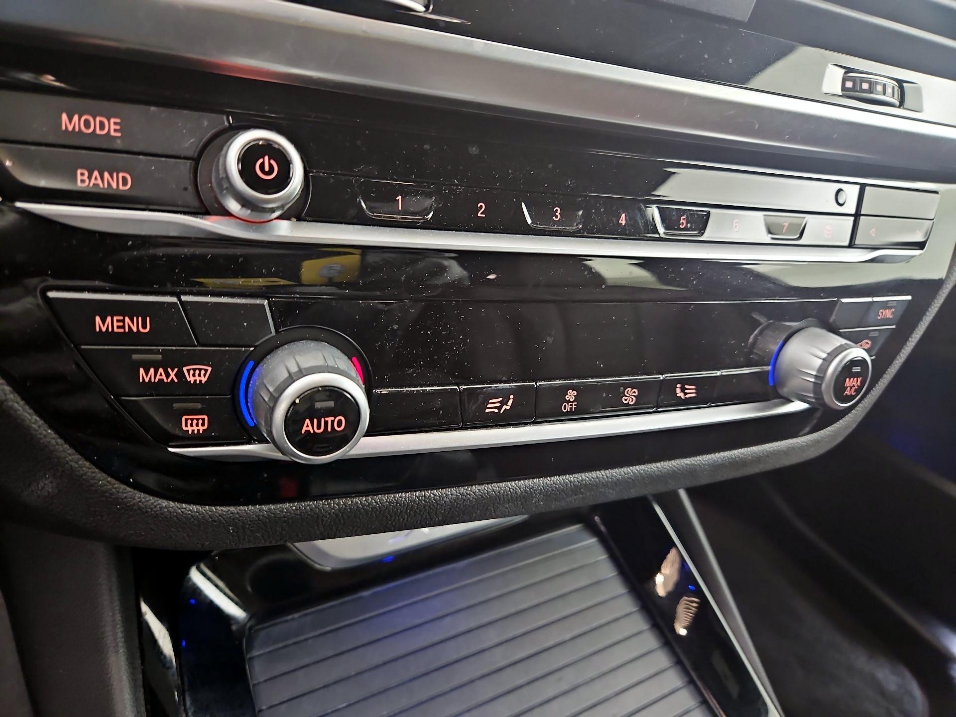 Thumbnail: 2019 BMW X3 - 16
