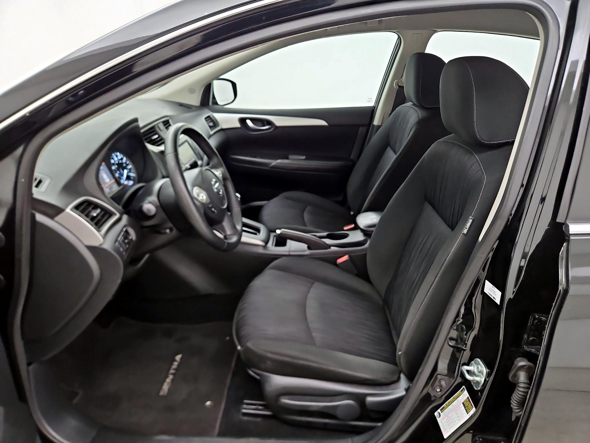 Thumbnail: 2019 Nissan Sentra - 11