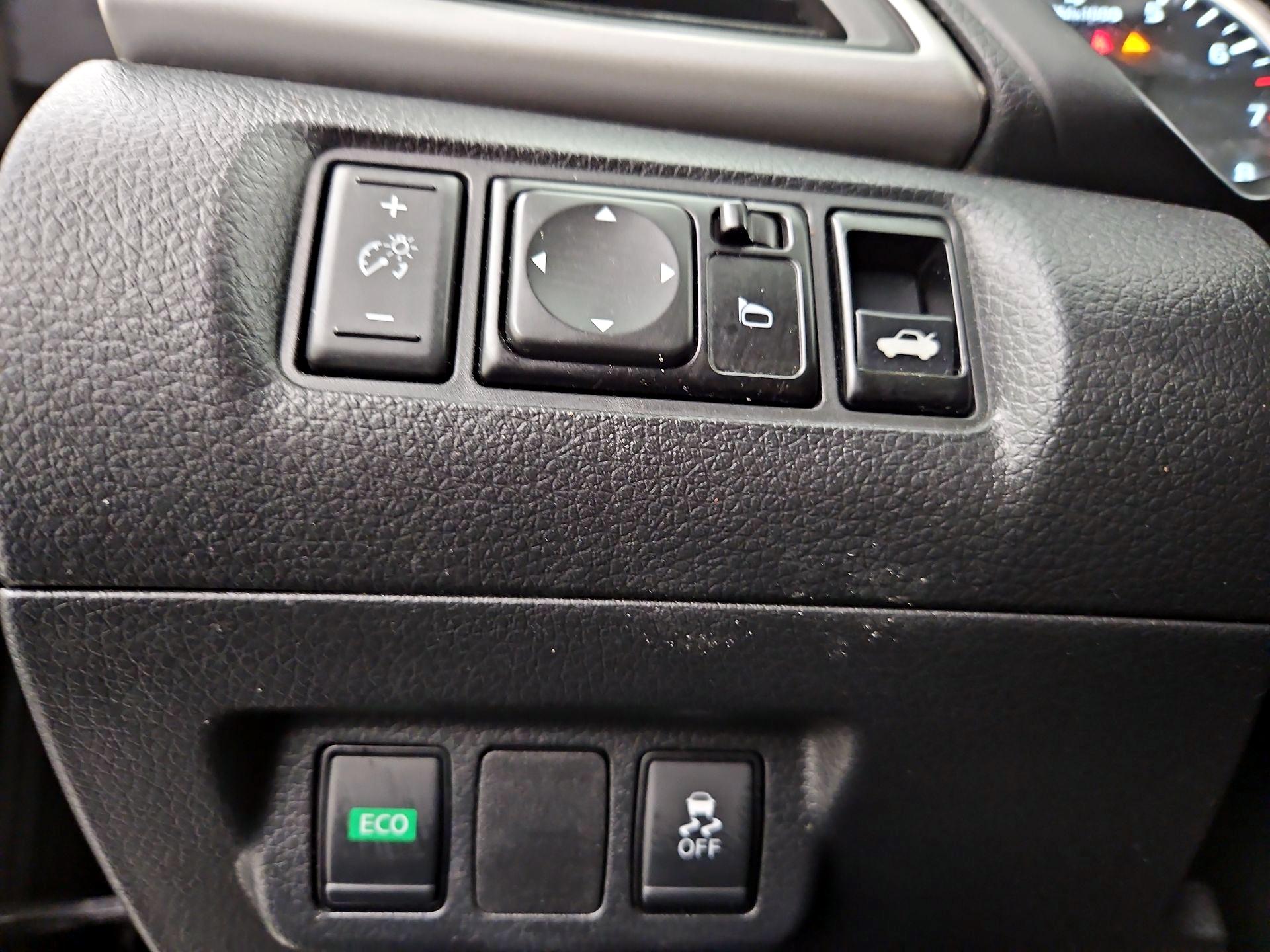 Thumbnail: 2019 Nissan Sentra - 13