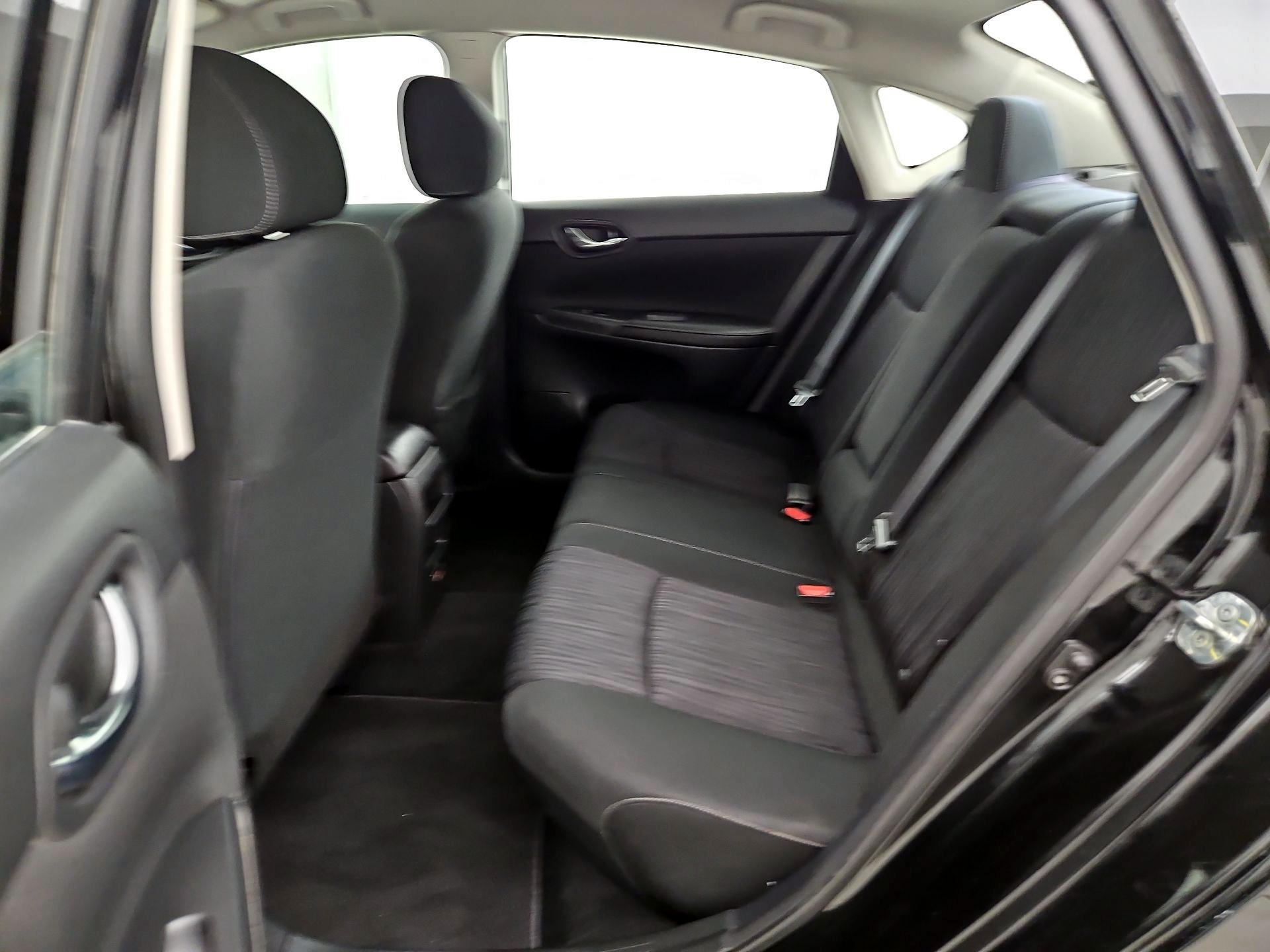 Thumbnail: 2019 Nissan Sentra - 19
