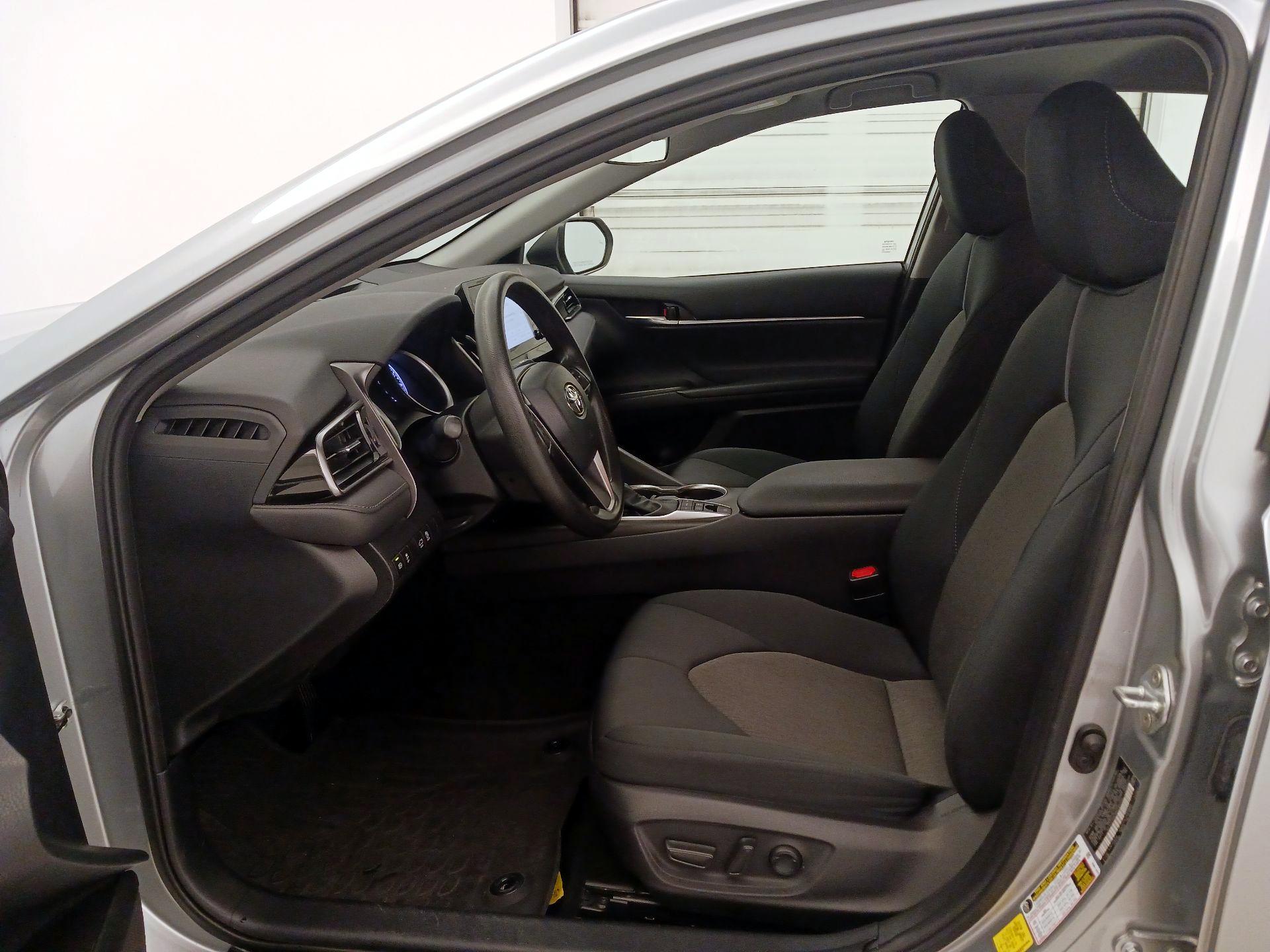 Thumbnail: 2021 Toyota Camry - 11