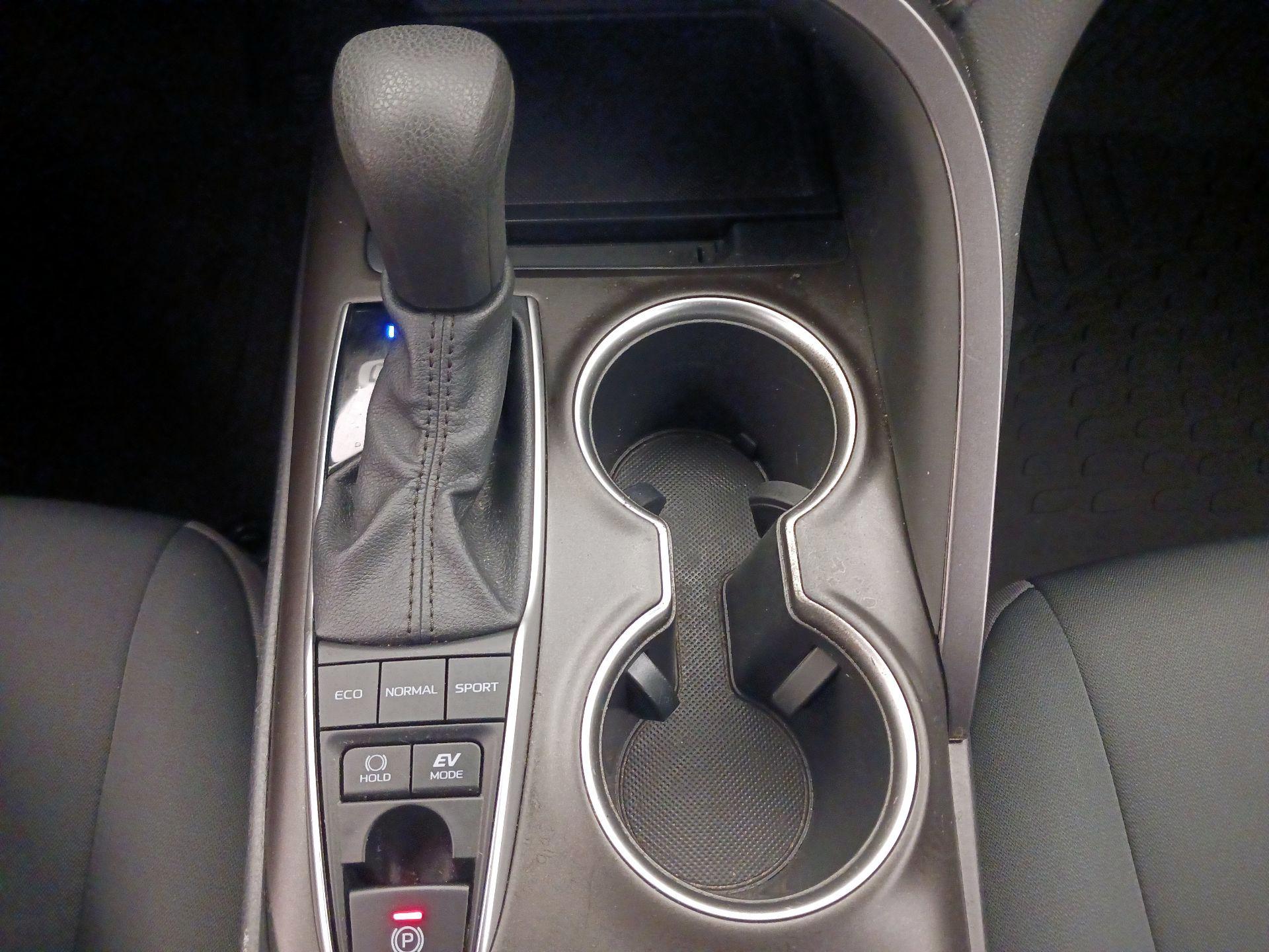 Thumbnail: 2021 Toyota Camry - 17