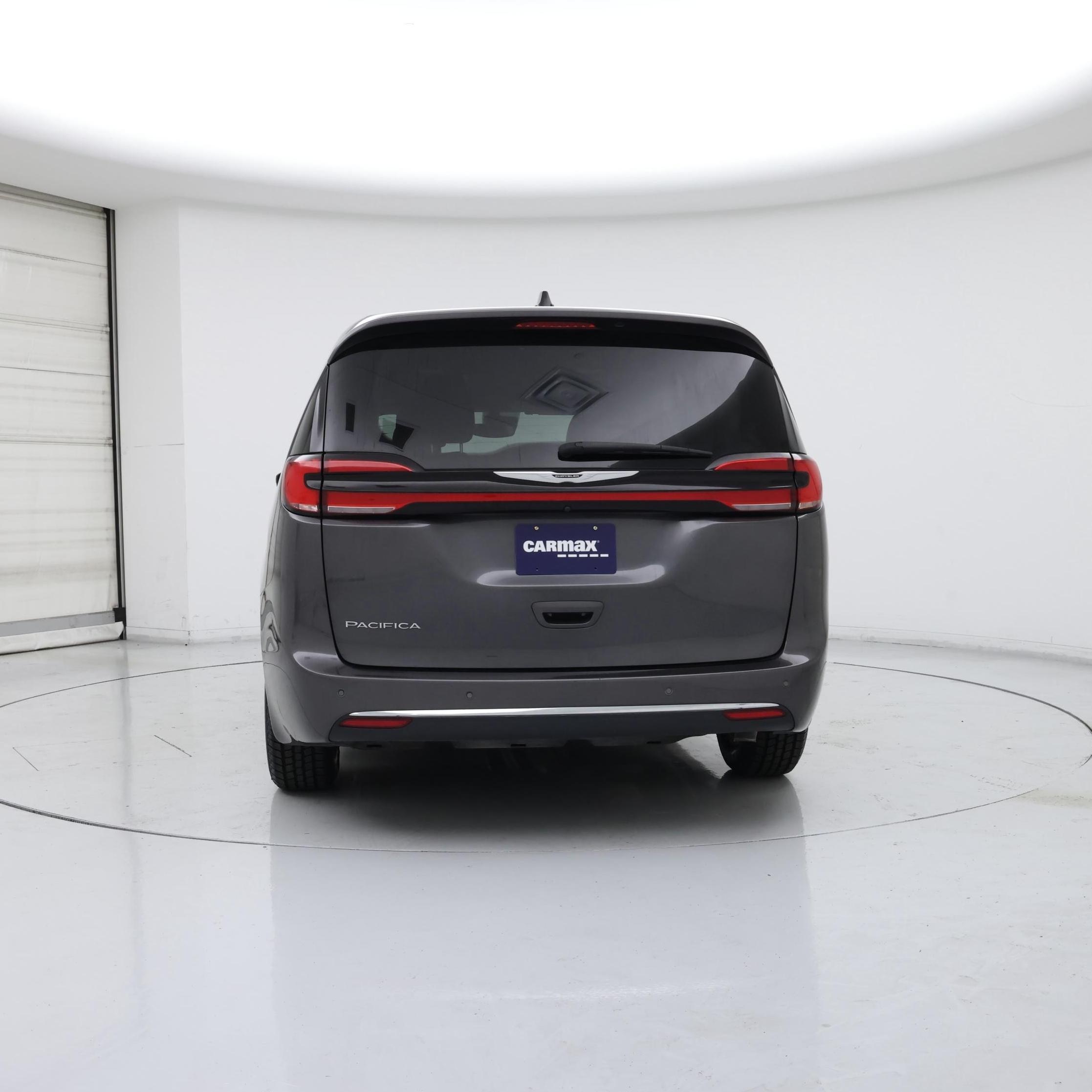 Thumbnail: 2023 Chrysler Pacifica - 6