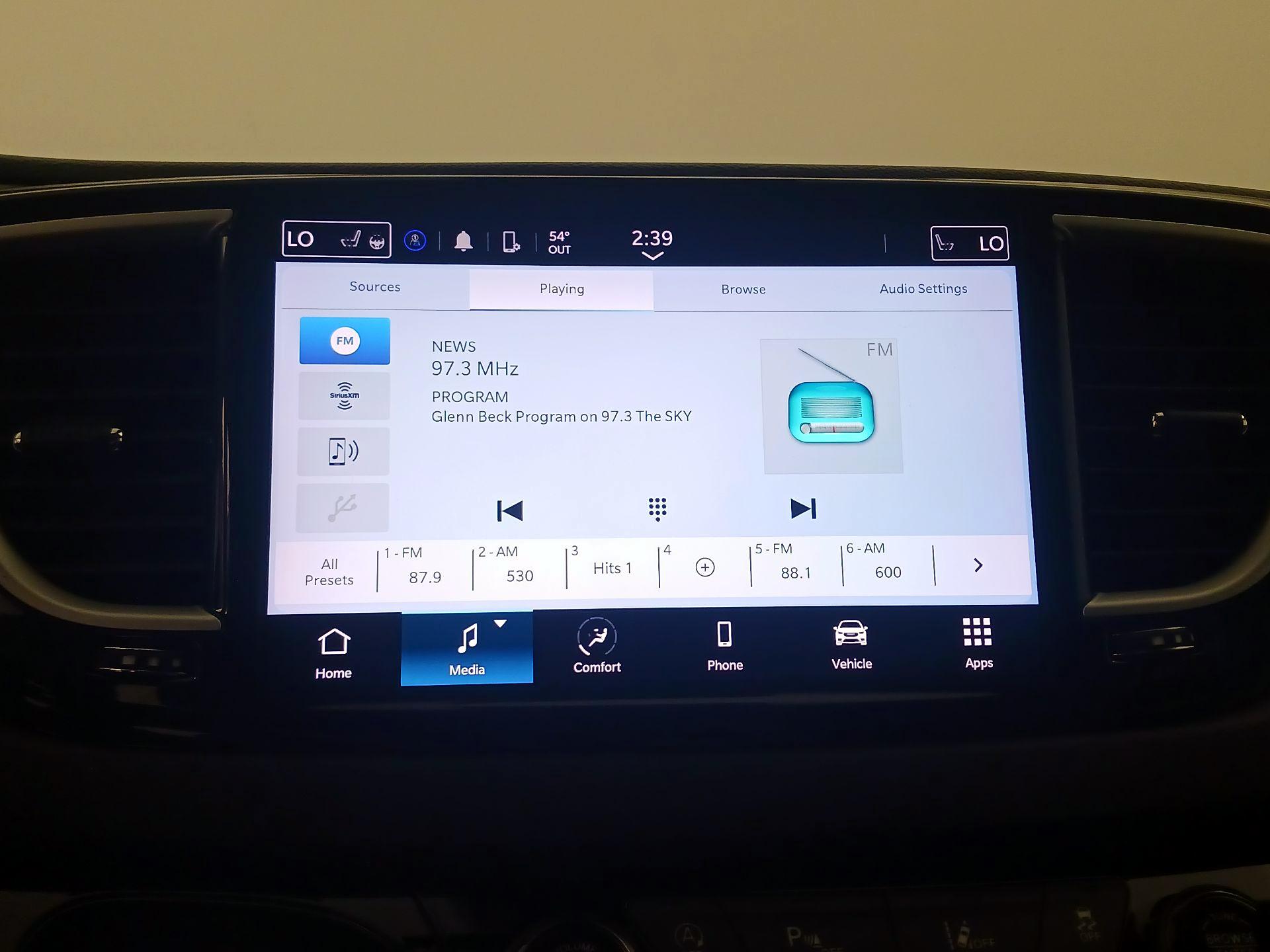 Thumbnail: 2023 Chrysler Pacifica - 15