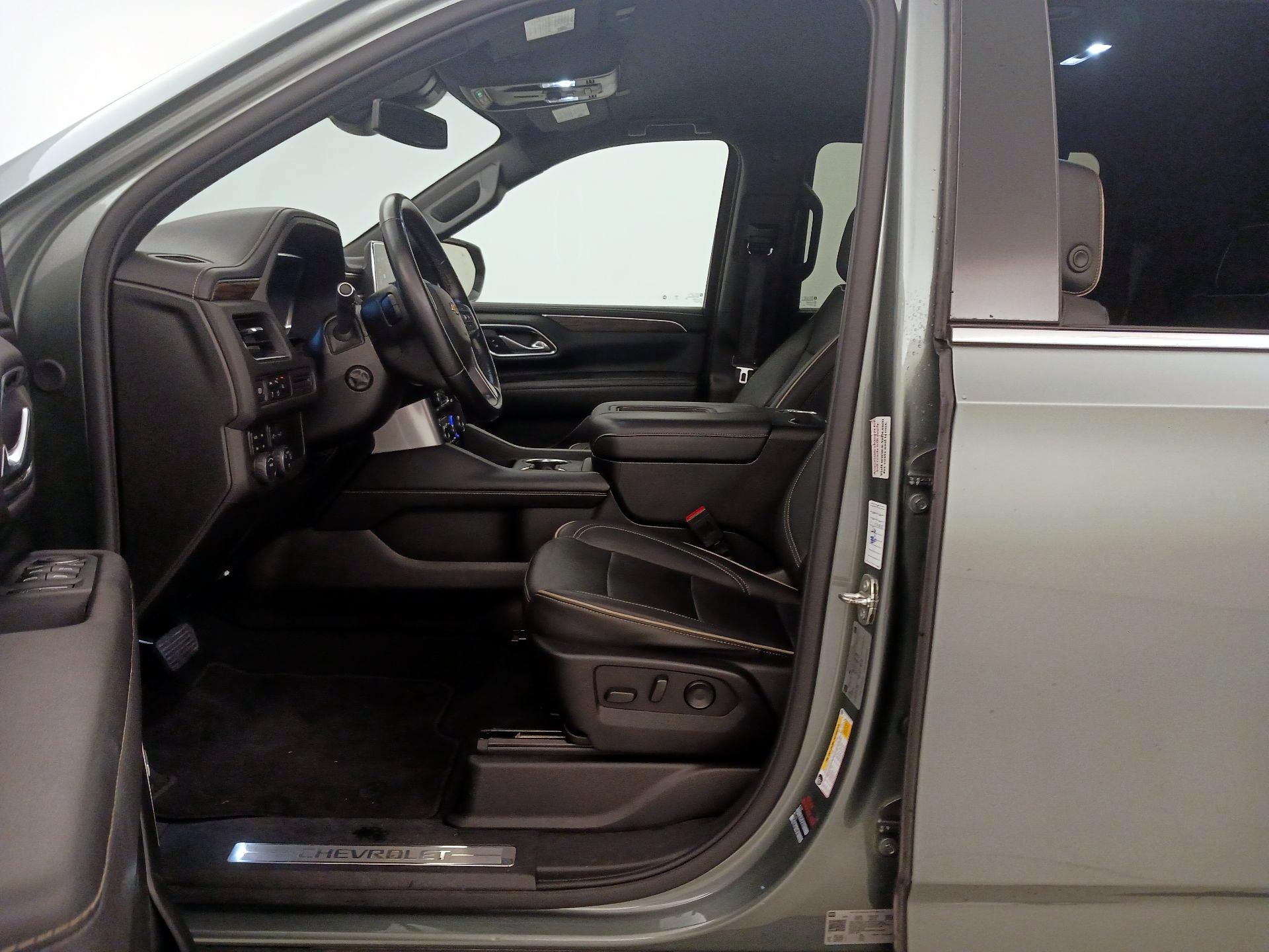 Thumbnail: 2023 Chevrolet Suburban - 11