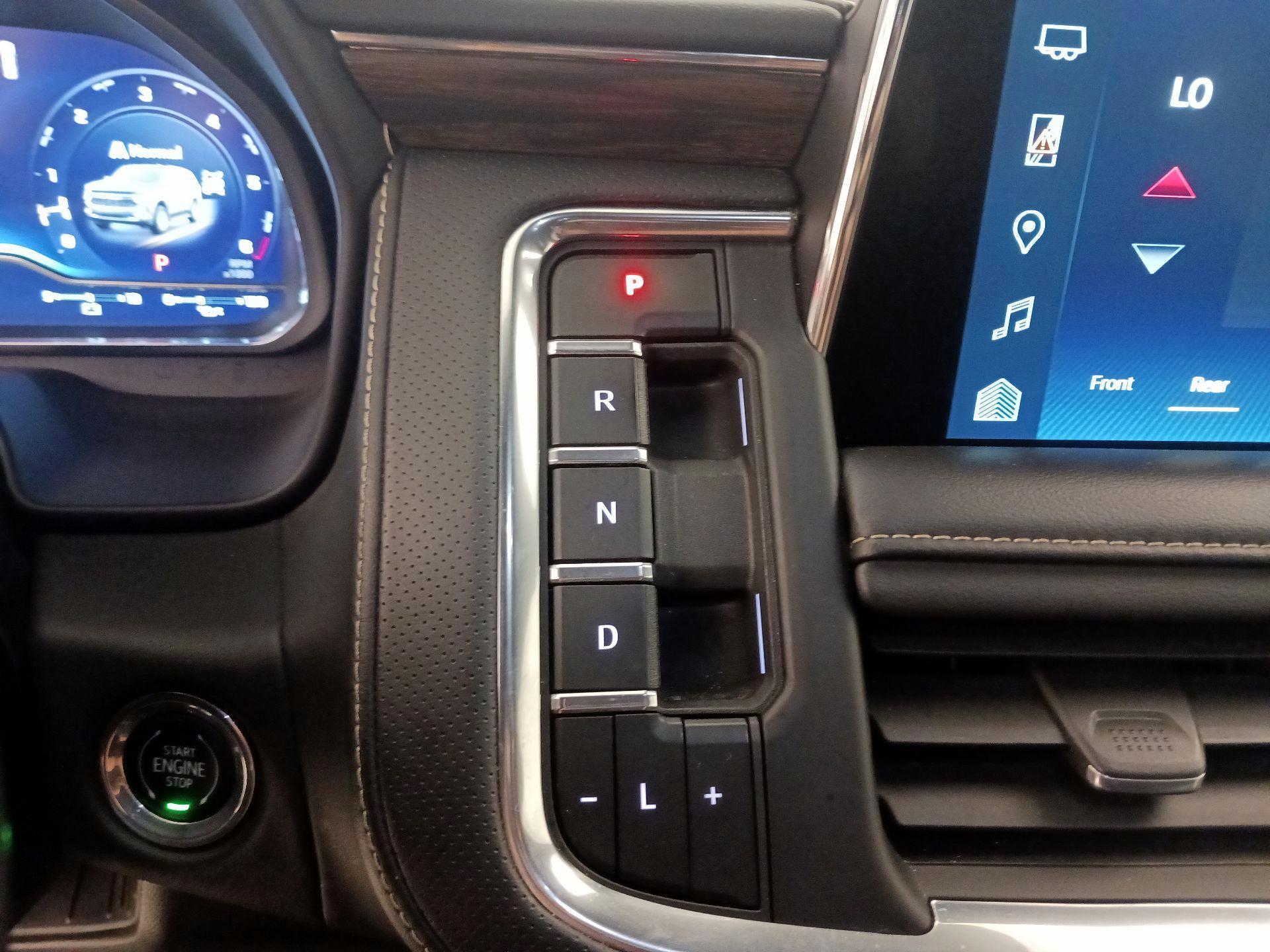 Thumbnail: 2023 Chevrolet Suburban - 18