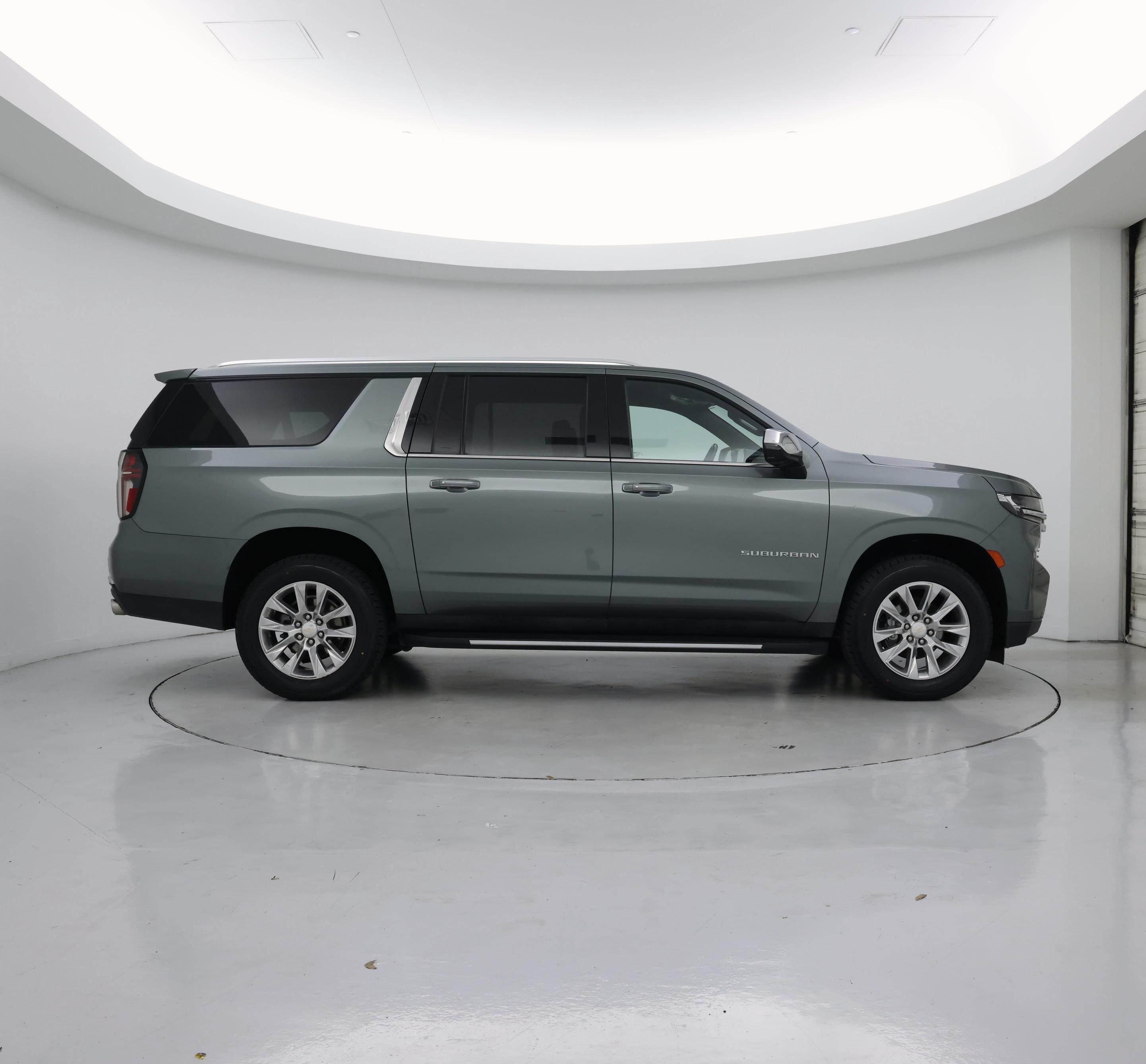 Thumbnail: 2023 Chevrolet Suburban - 7