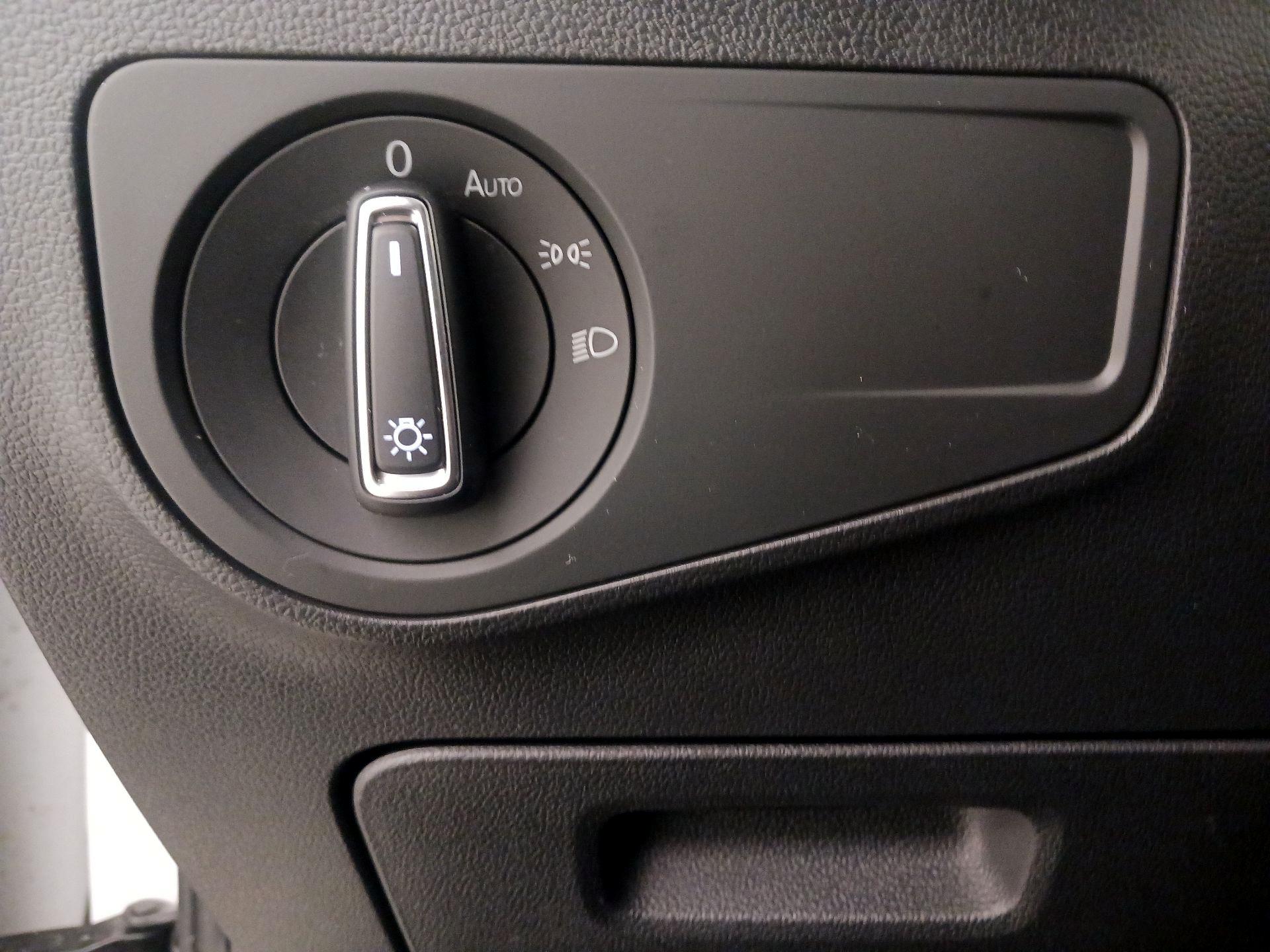 Thumbnail: 2024 Volkswagen Tiguan - 13