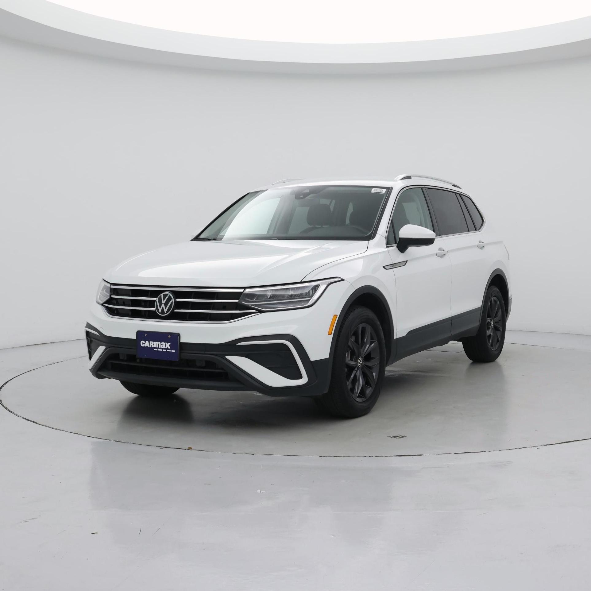 Thumbnail: 2024 Volkswagen Tiguan - 4
