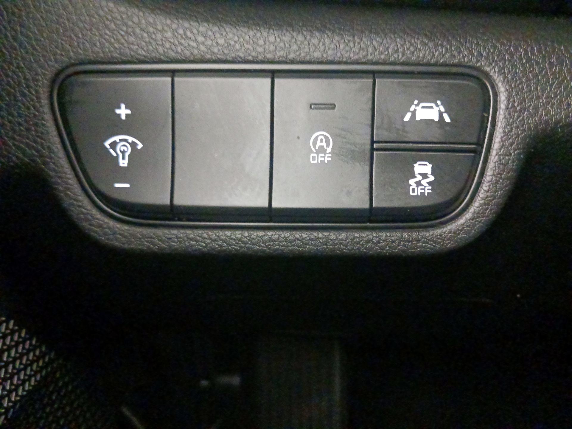 Thumbnail: 2023 Kia Seltos - 13