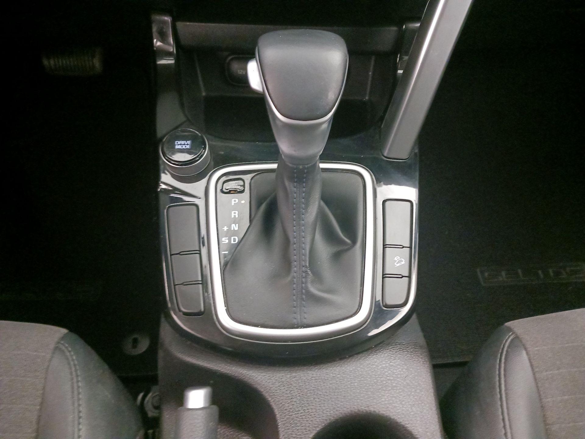 Thumbnail: 2023 Kia Seltos - 17