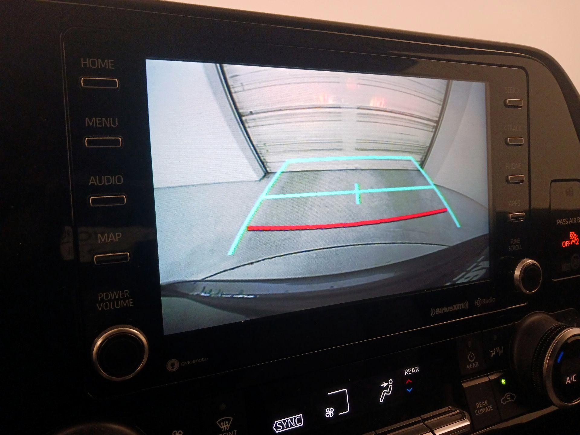 Thumbnail: 2022 Toyota Highlander - 14