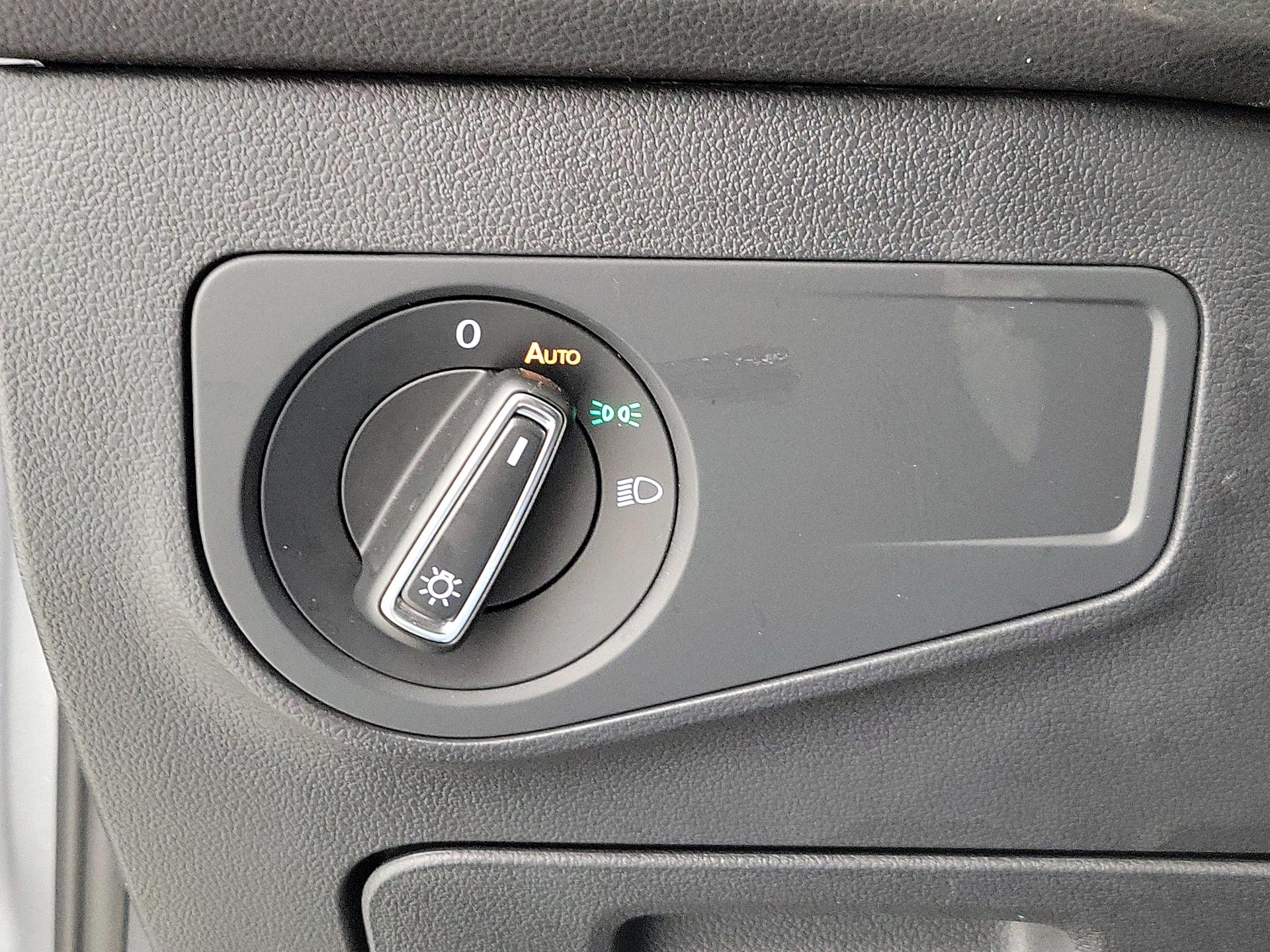 Thumbnail: 2024 Volkswagen Tiguan - 13