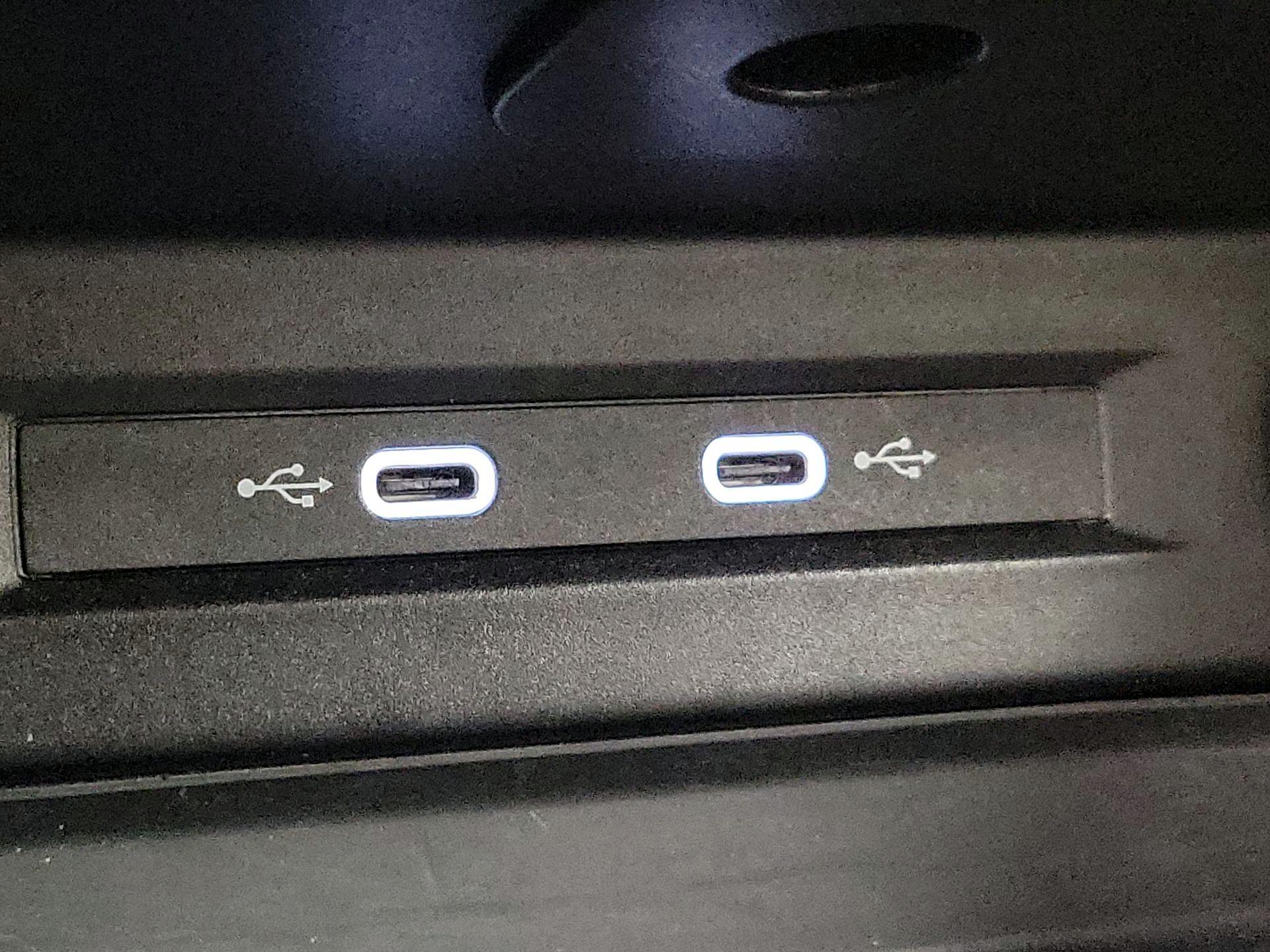 Thumbnail: 2024 Volkswagen Tiguan - 18