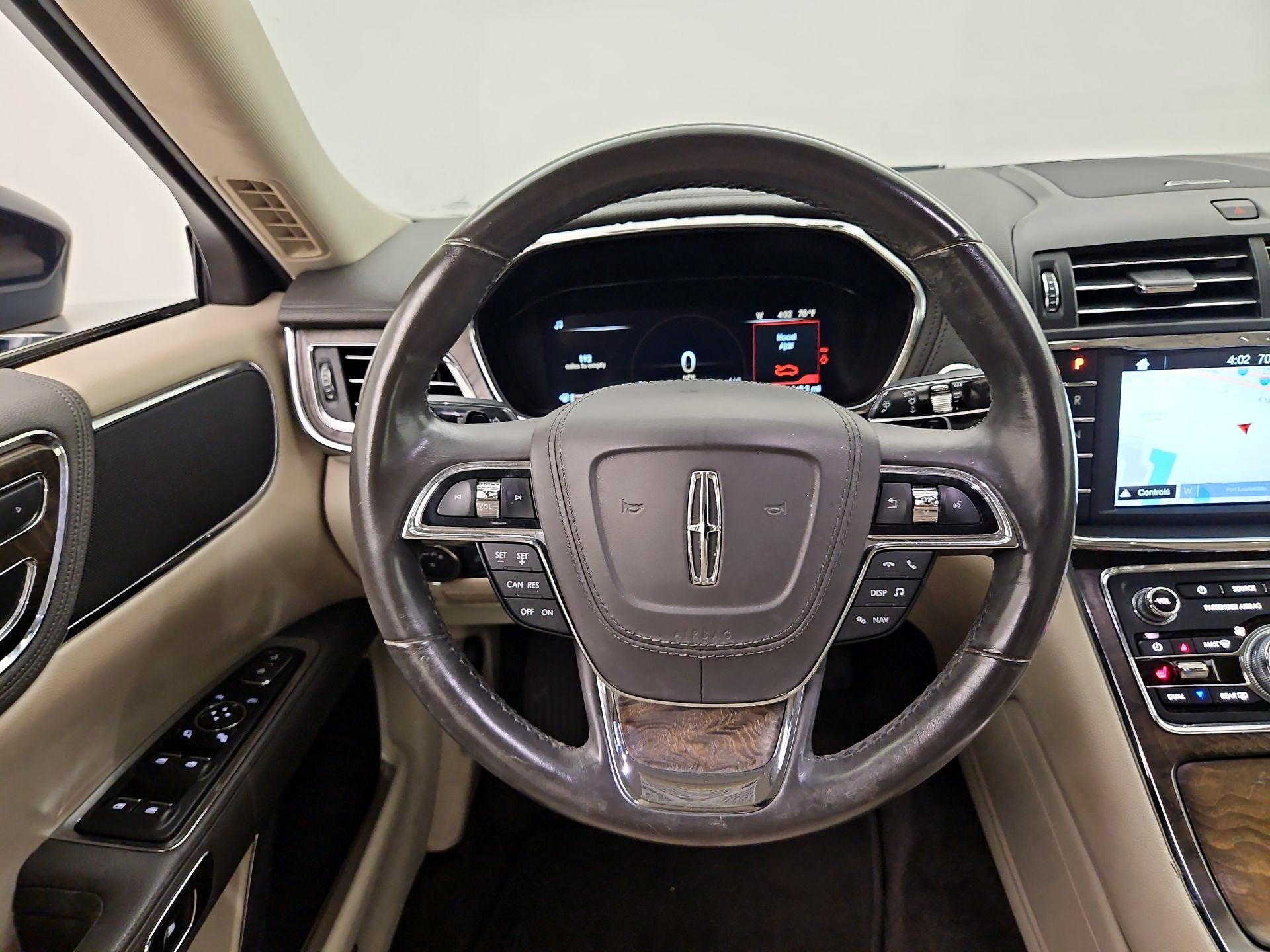 Thumbnail: 2017 Lincoln Continental - 10