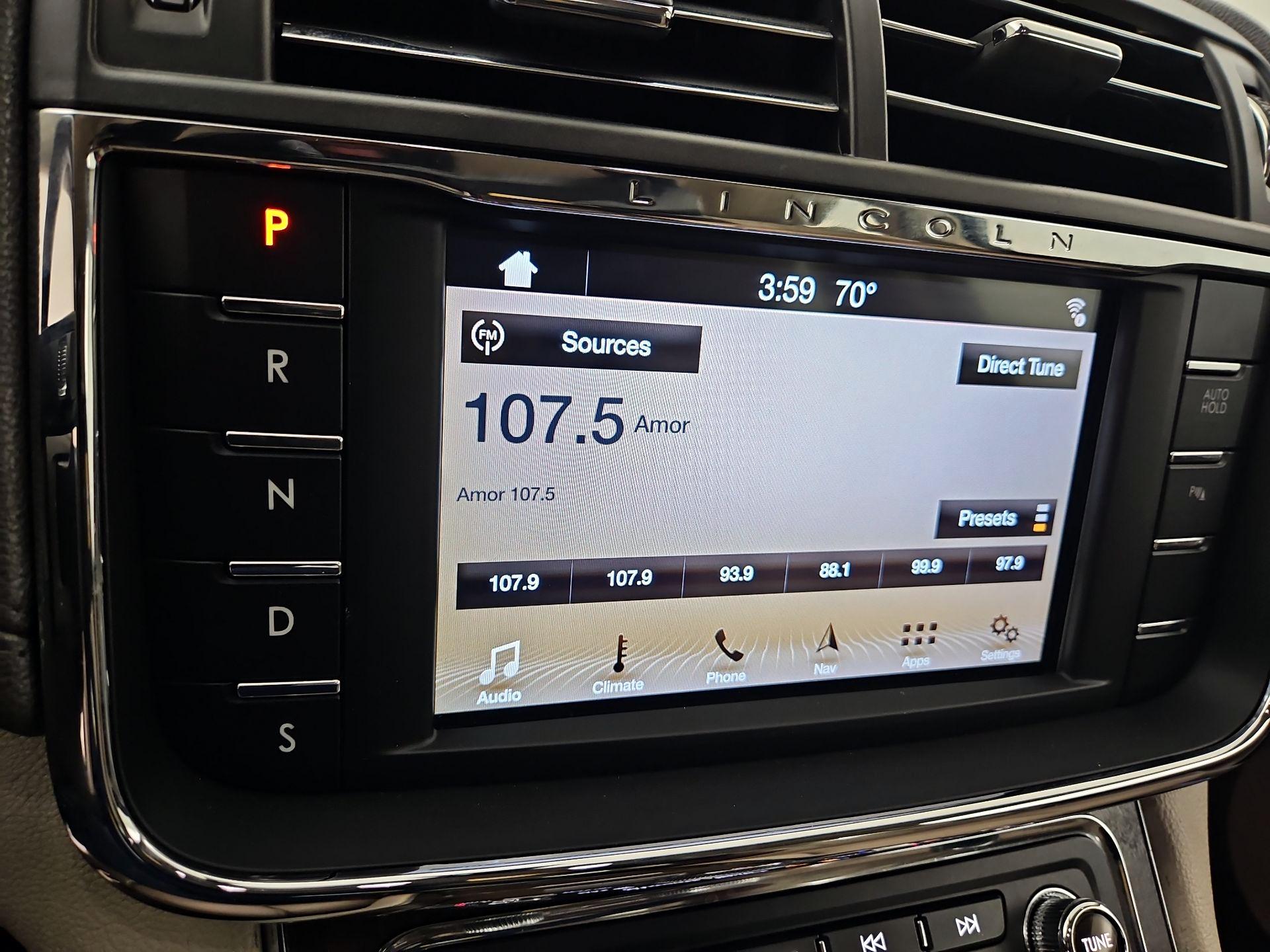 Thumbnail: 2017 Lincoln Continental - 16