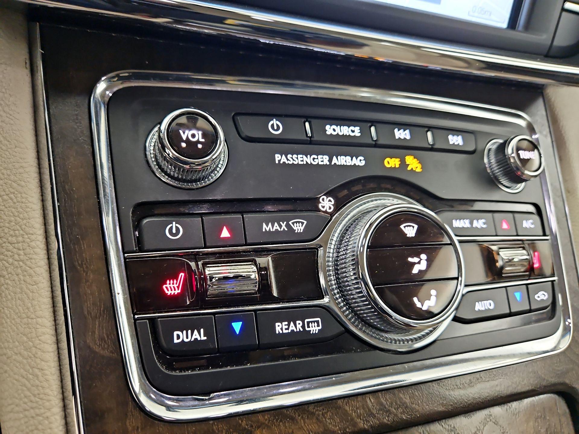 Thumbnail: 2017 Lincoln Continental - 17