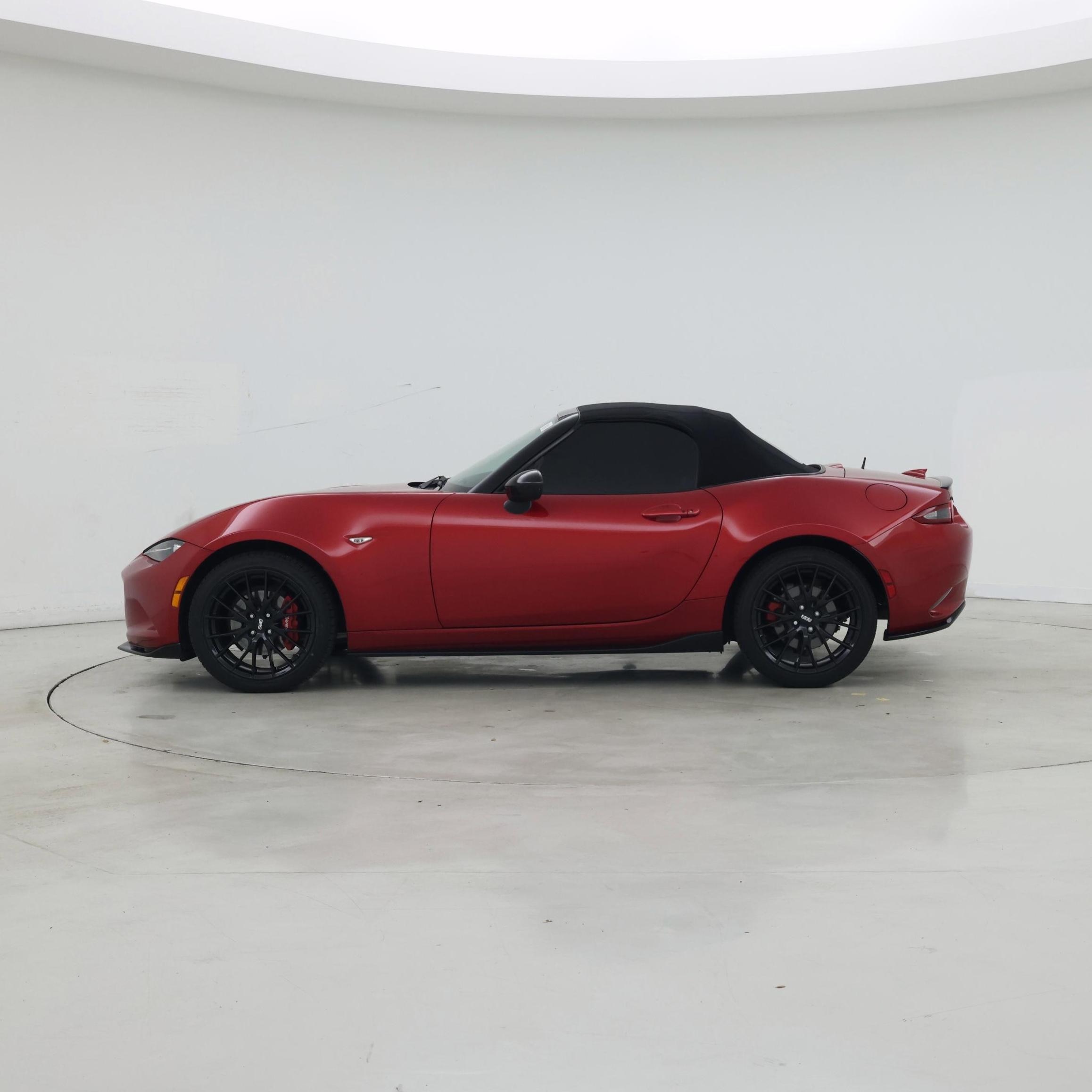 Thumbnail: 2016 Mazda MX-5 Miata - 3