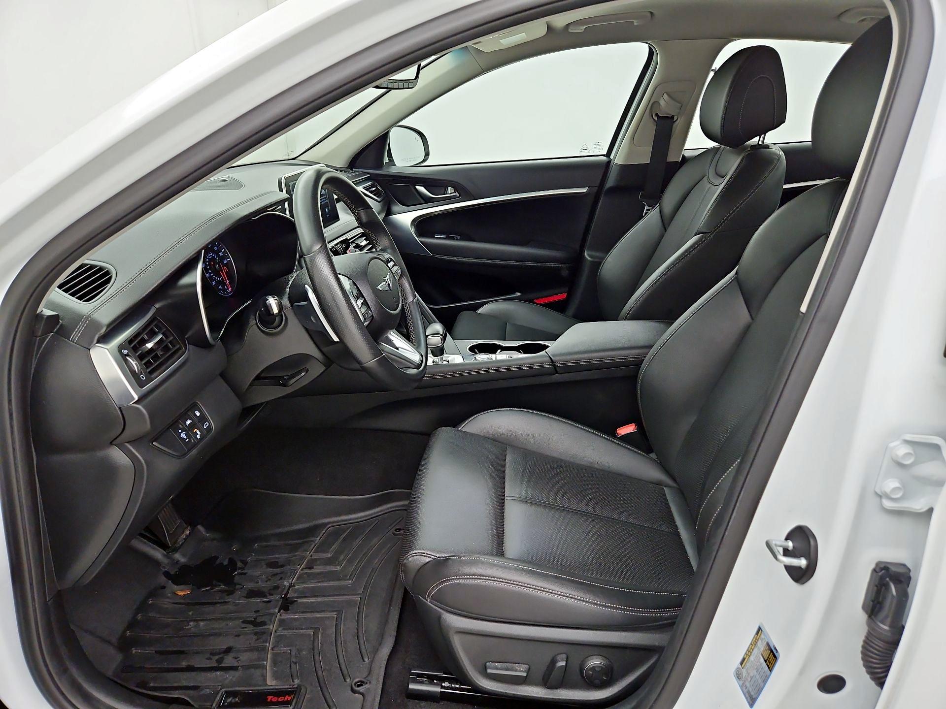 Thumbnail: 2020 Genesis G70 - 11