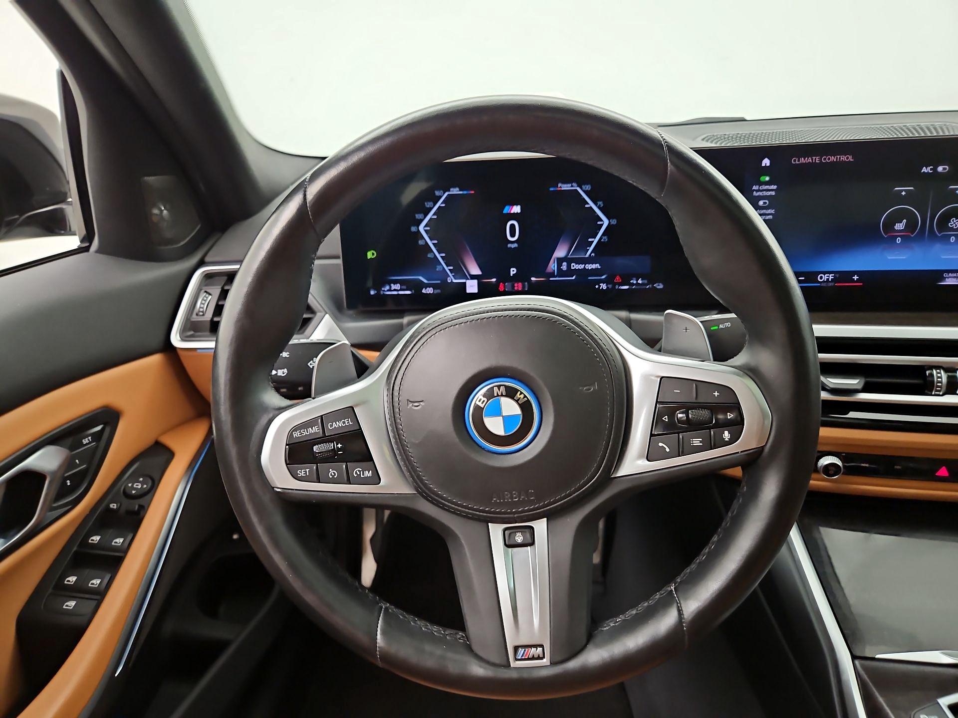 Thumbnail: 2023 BMW 3 Series - 10