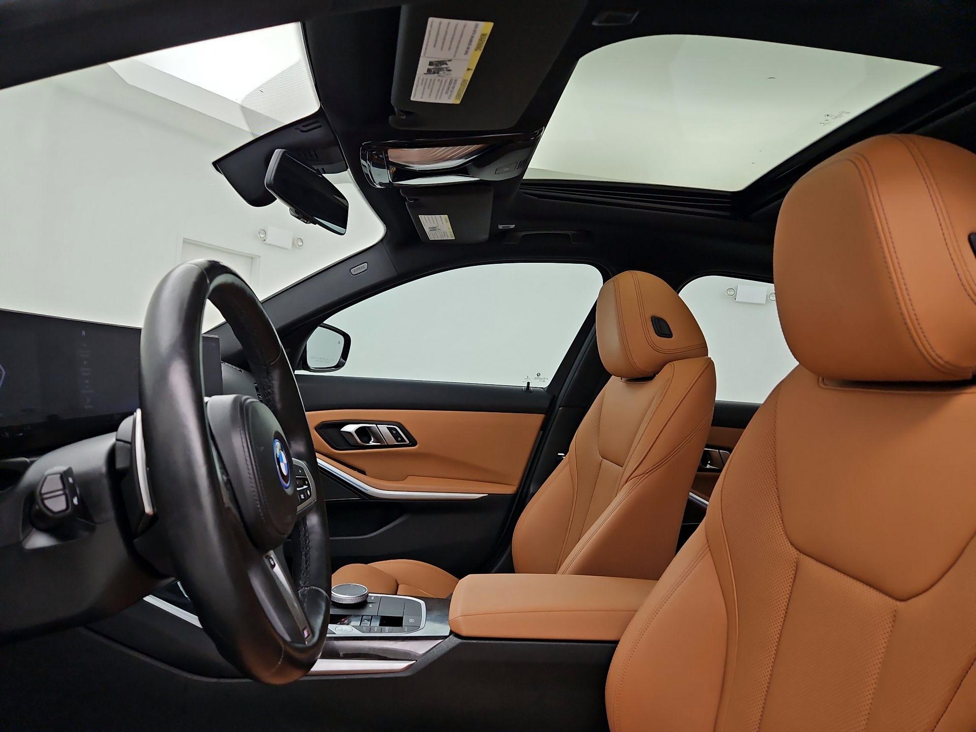 Thumbnail: 2023 BMW 3 Series - 20