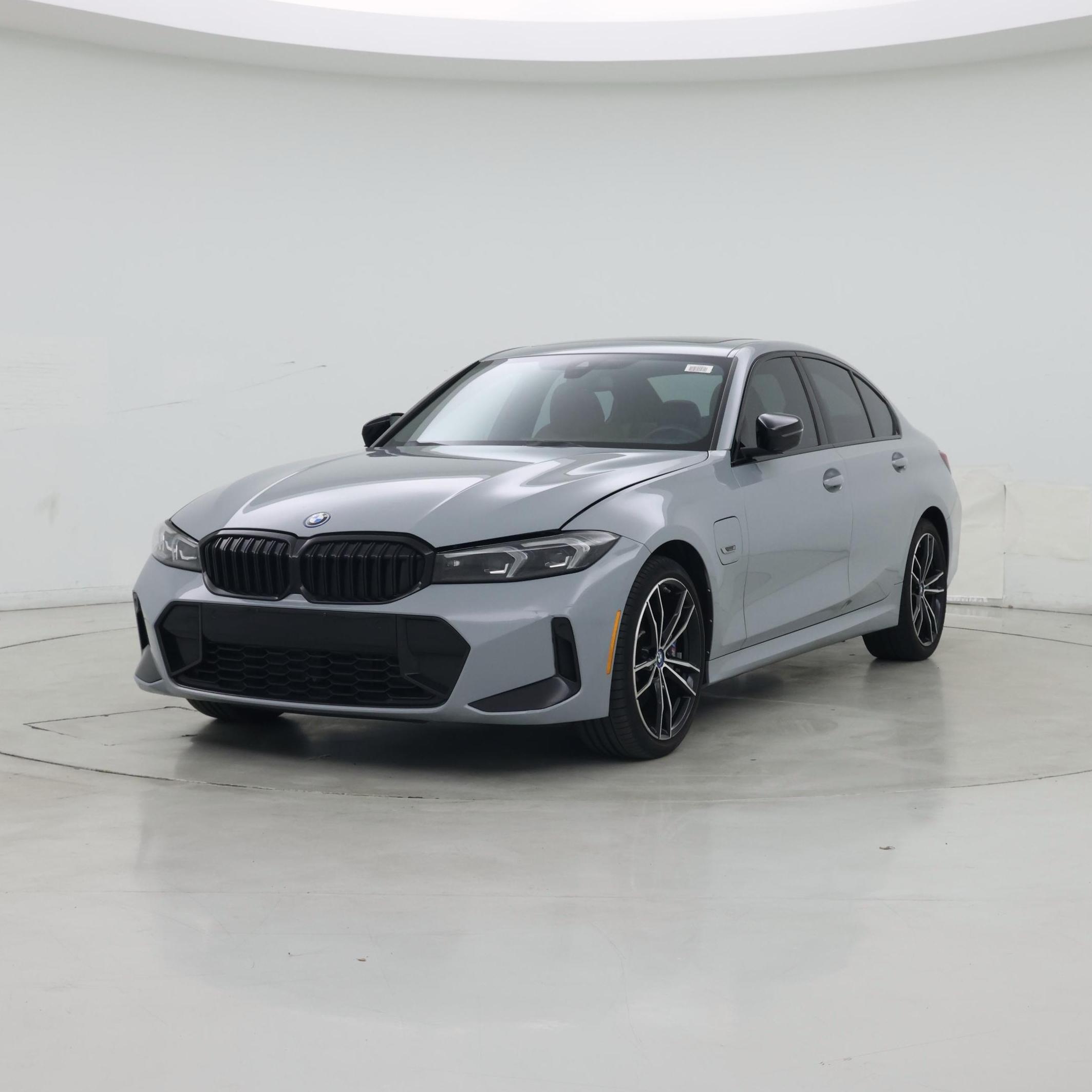 Thumbnail: 2023 BMW 3 Series - 4