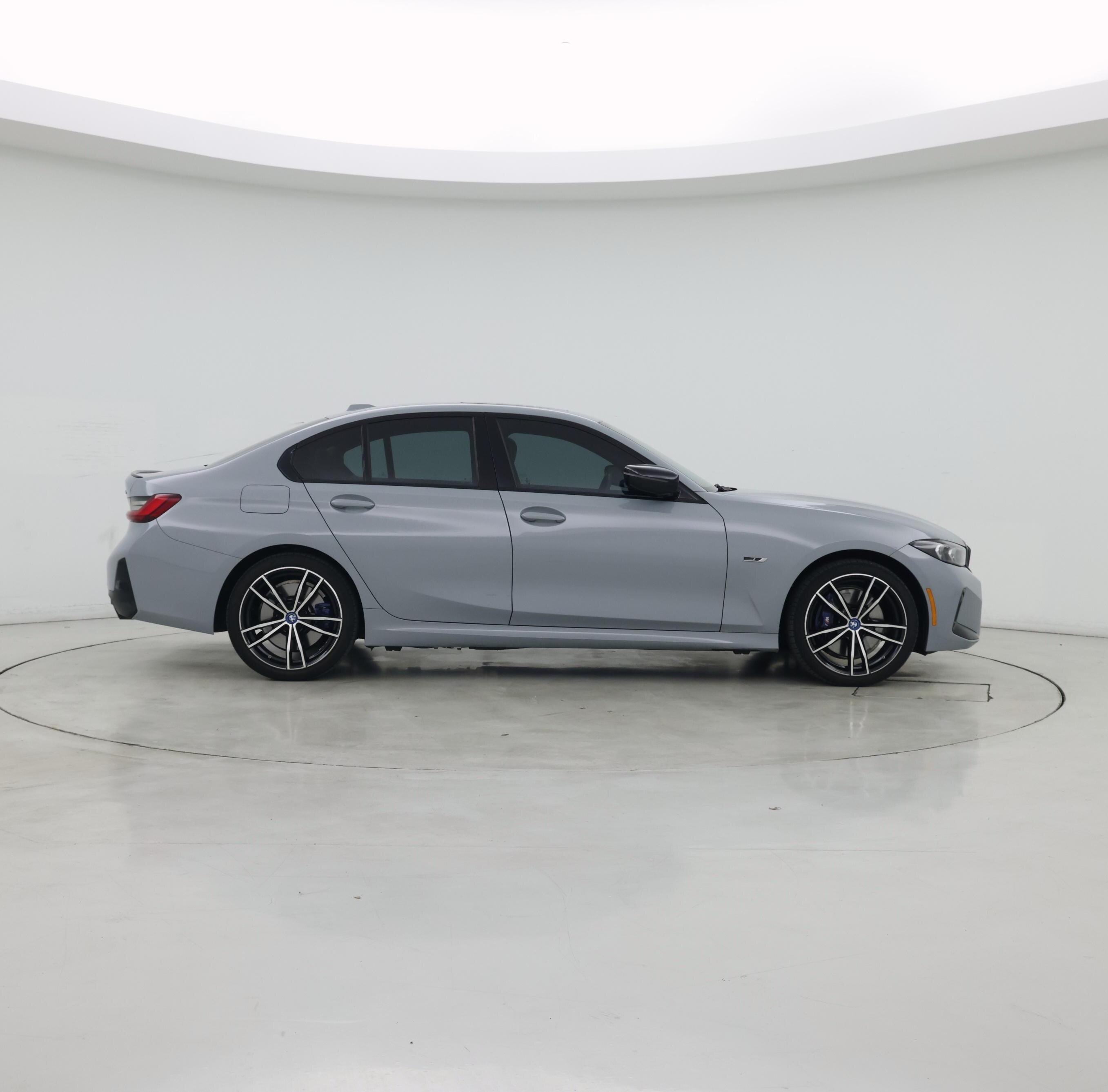 Thumbnail: 2023 BMW 3 Series - 7