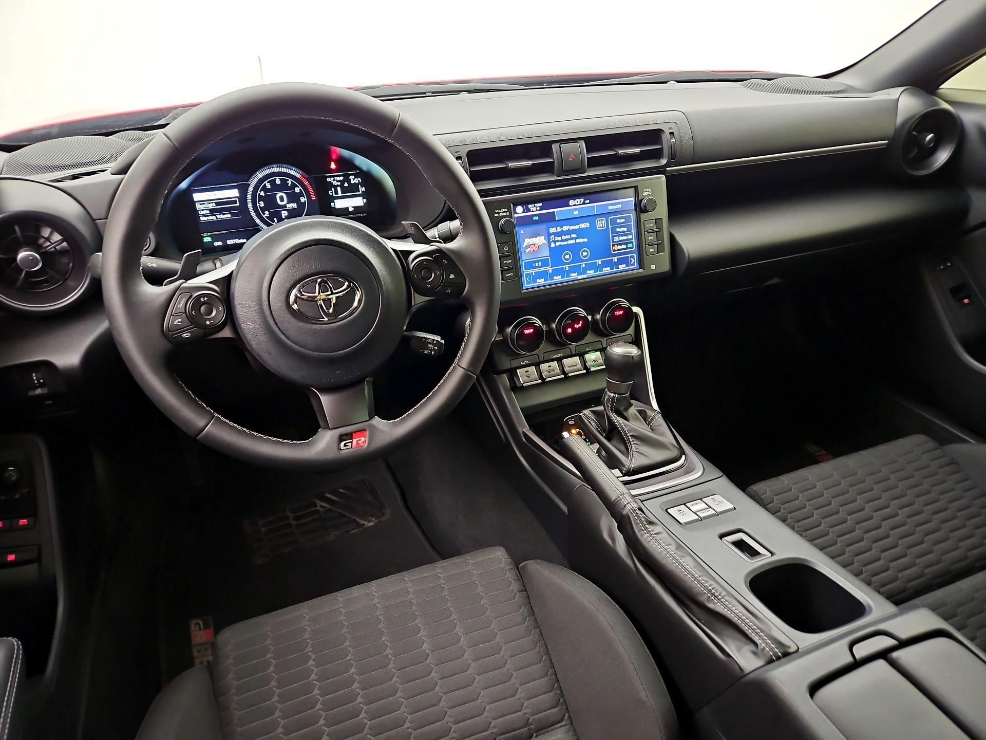 Thumbnail: 2024 Toyota GR86 - 9