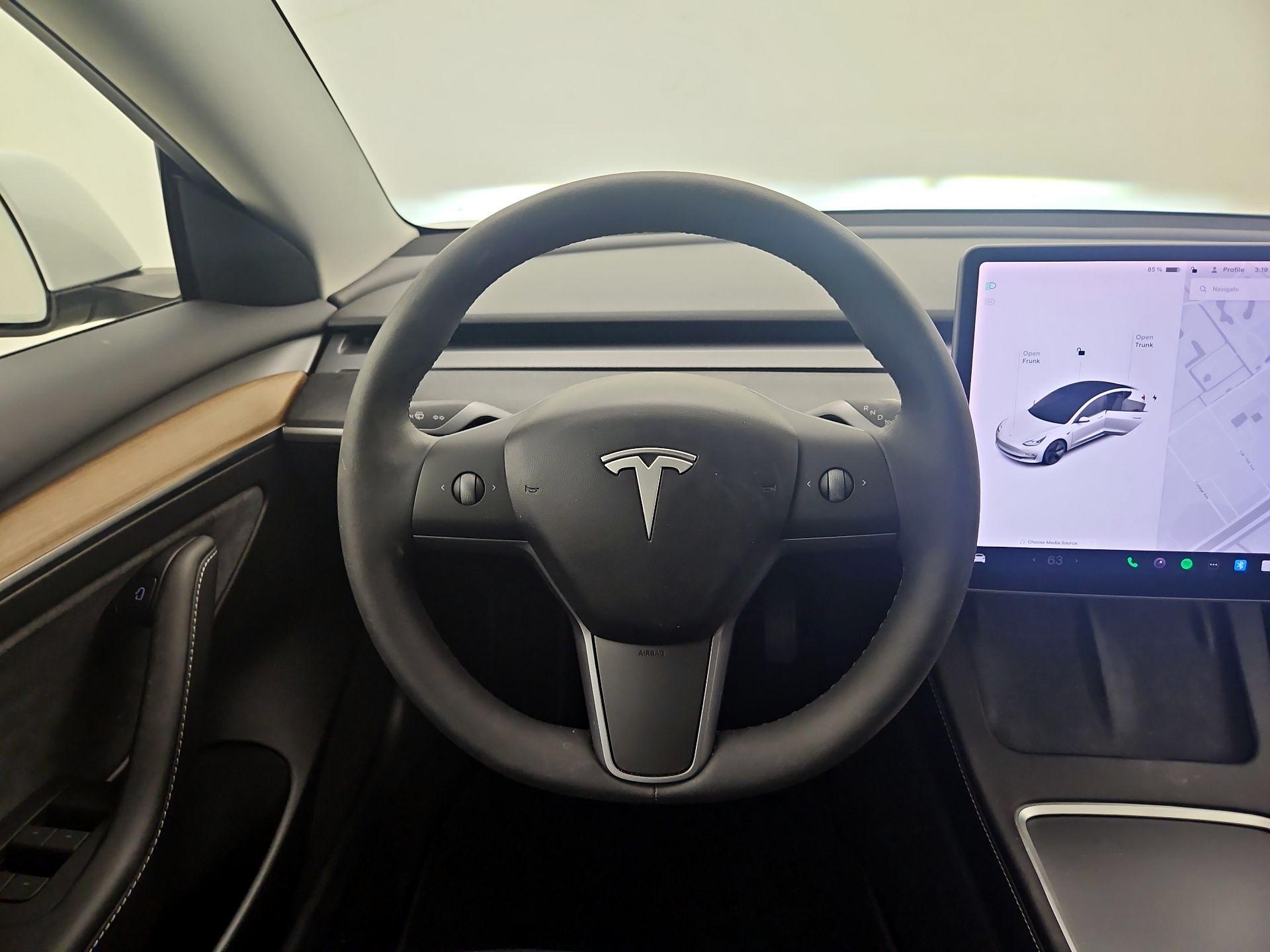 Thumbnail: 2021 Tesla Model 3 - 10