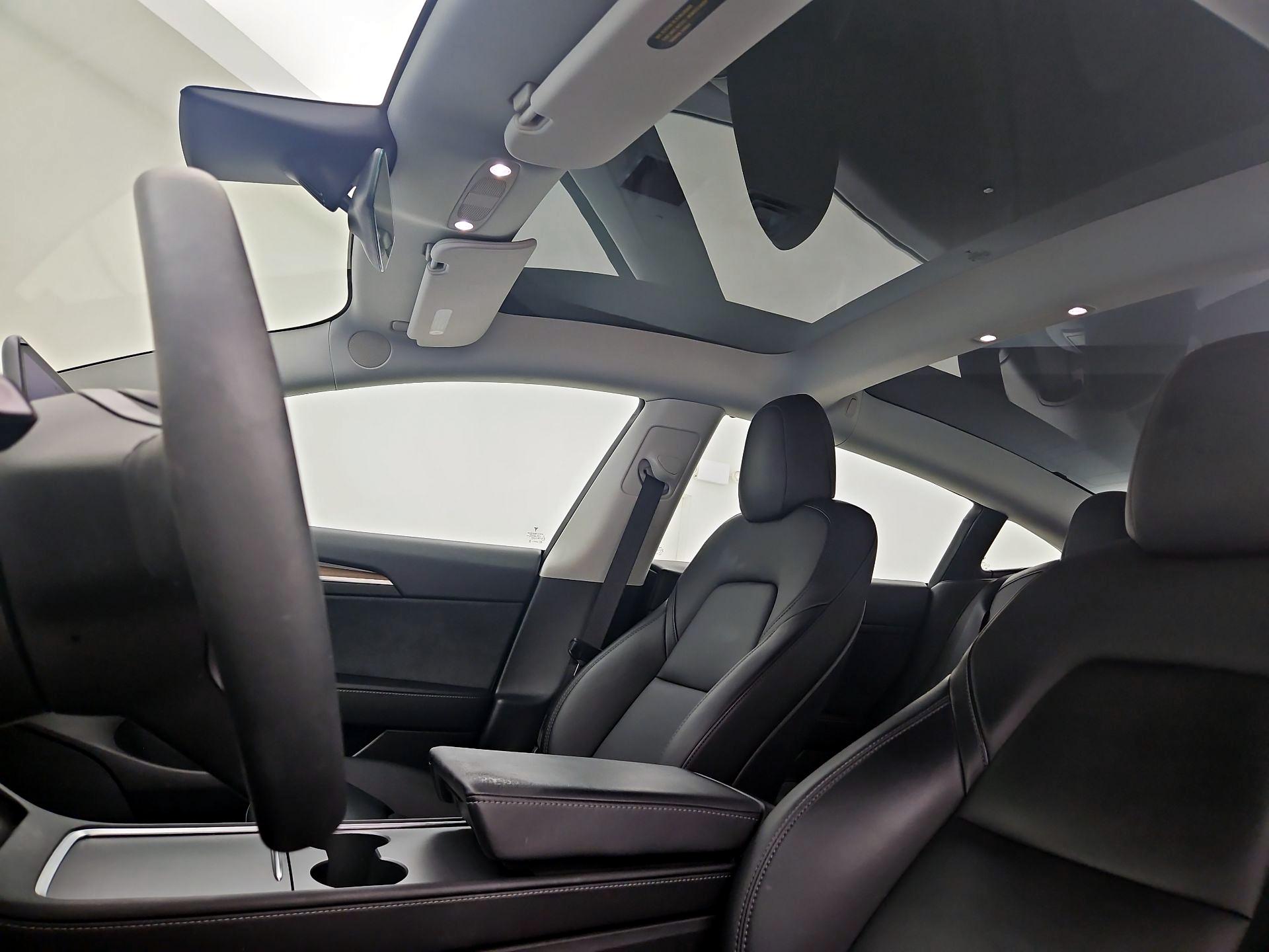 Thumbnail: 2021 Tesla Model 3 - 20