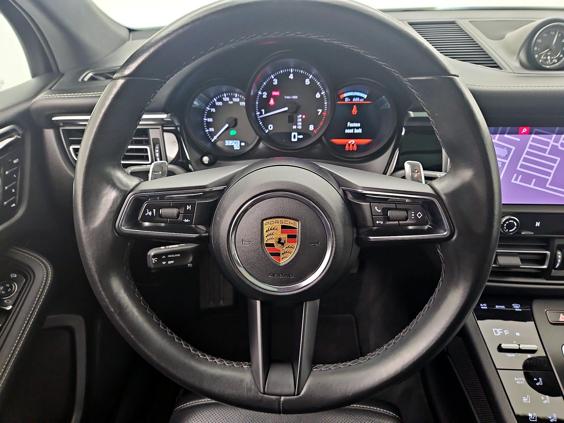 Thumbnail: 2022 Porsche Macan - 10