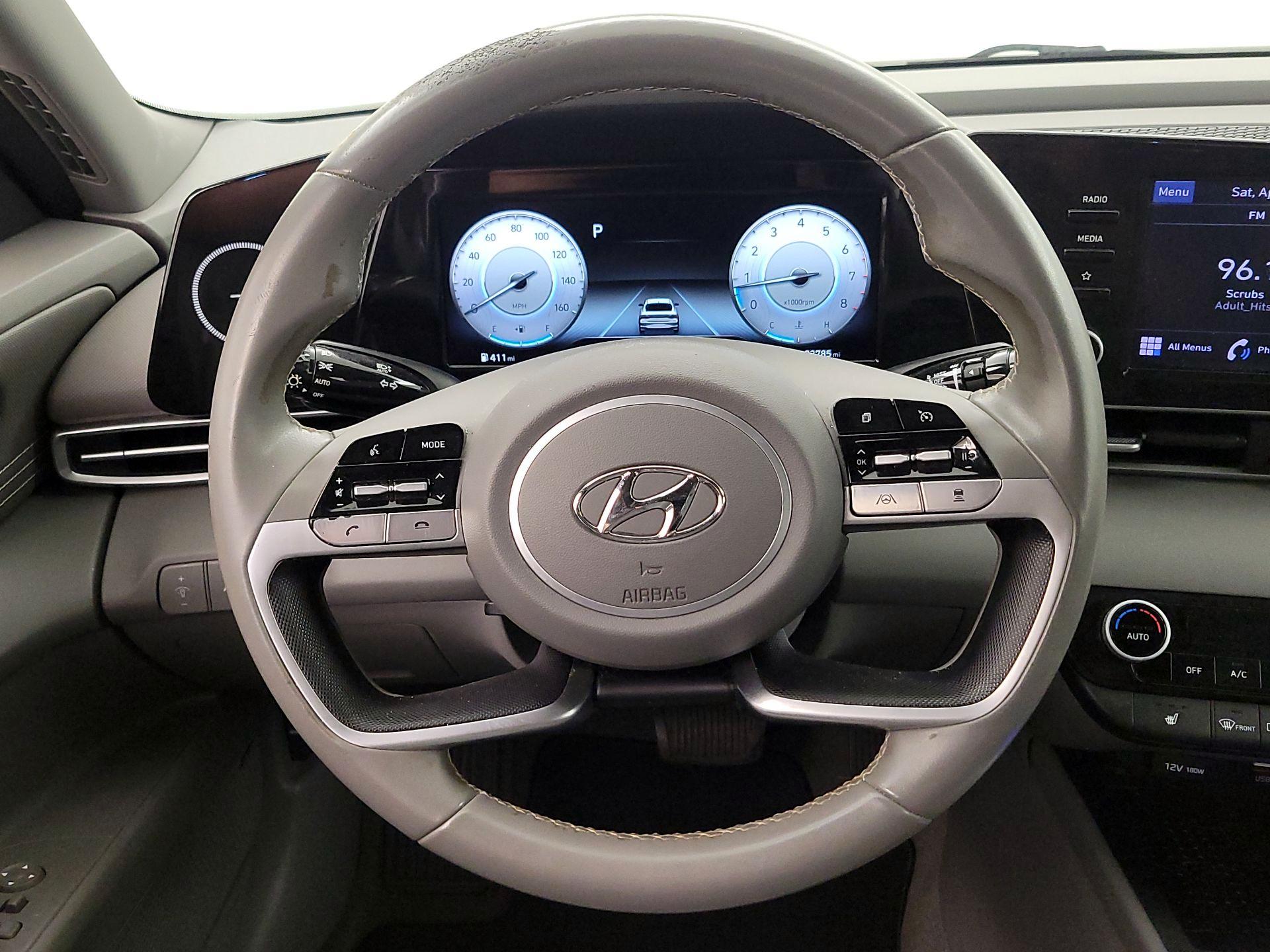 Thumbnail: 2022 Hyundai Elantra - 10