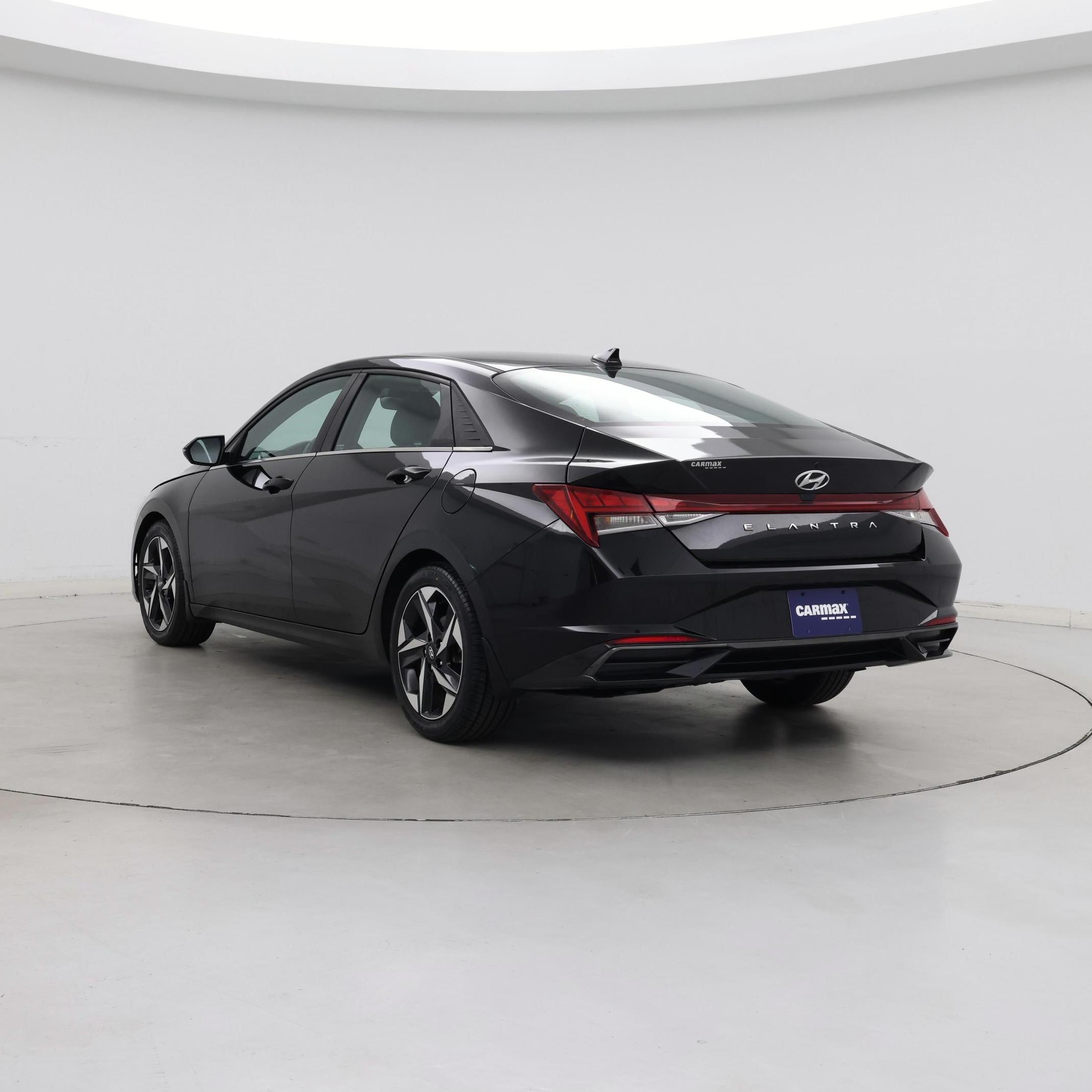 Thumbnail: 2022 Hyundai Elantra - 2