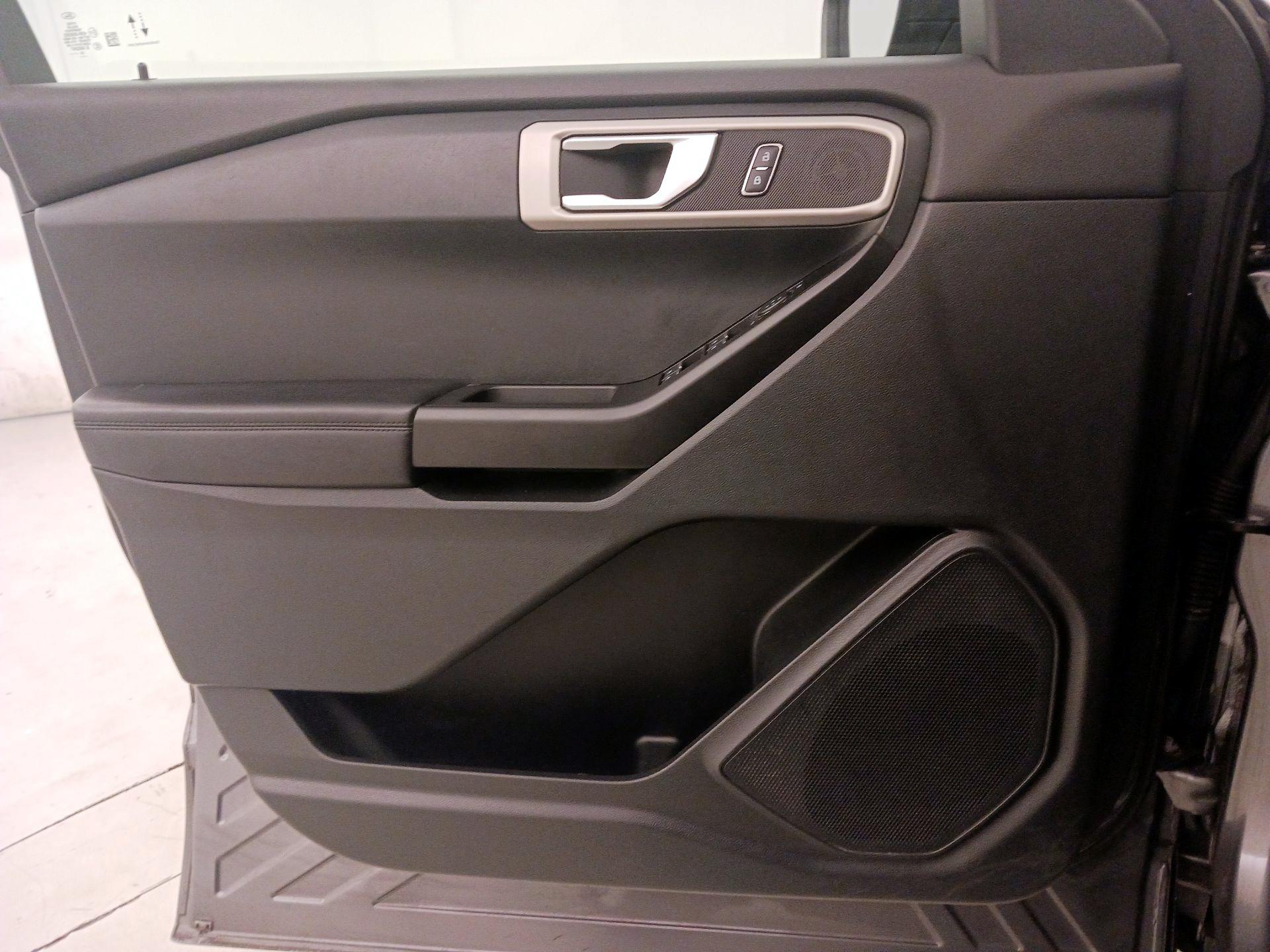 Thumbnail: 2021 Ford Explorer - 12