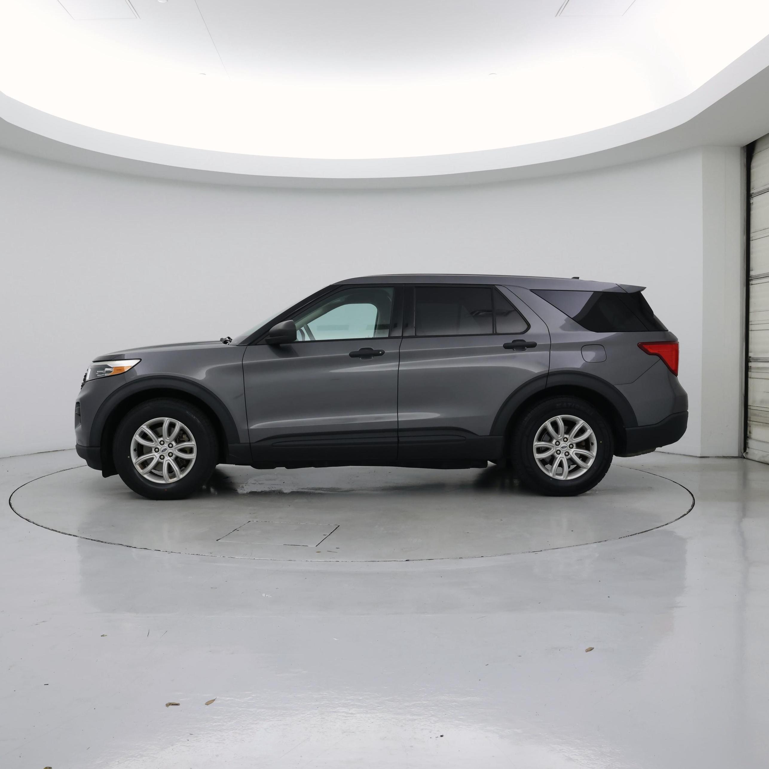 Thumbnail: 2021 Ford Explorer - 3