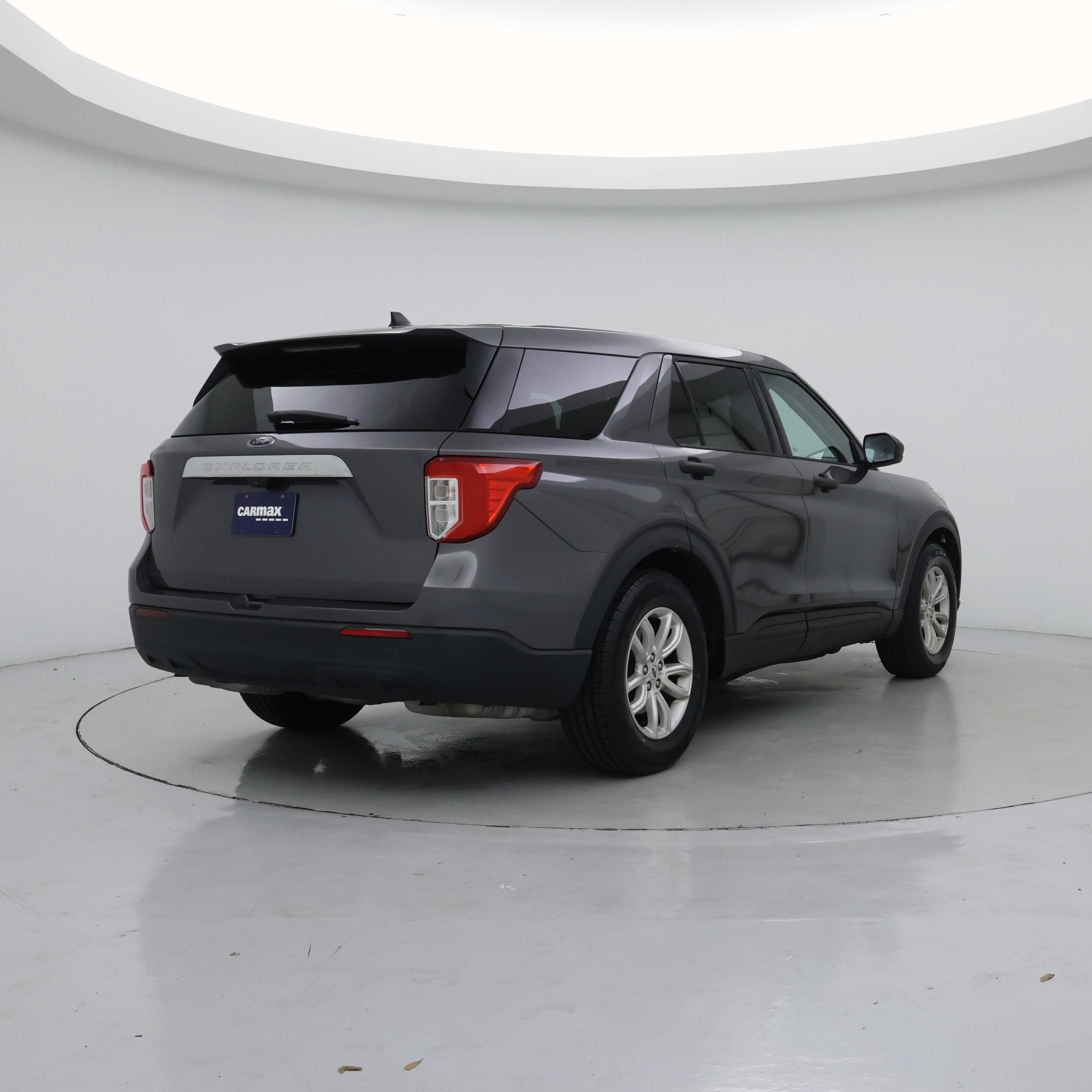 Thumbnail: 2021 Ford Explorer - 8