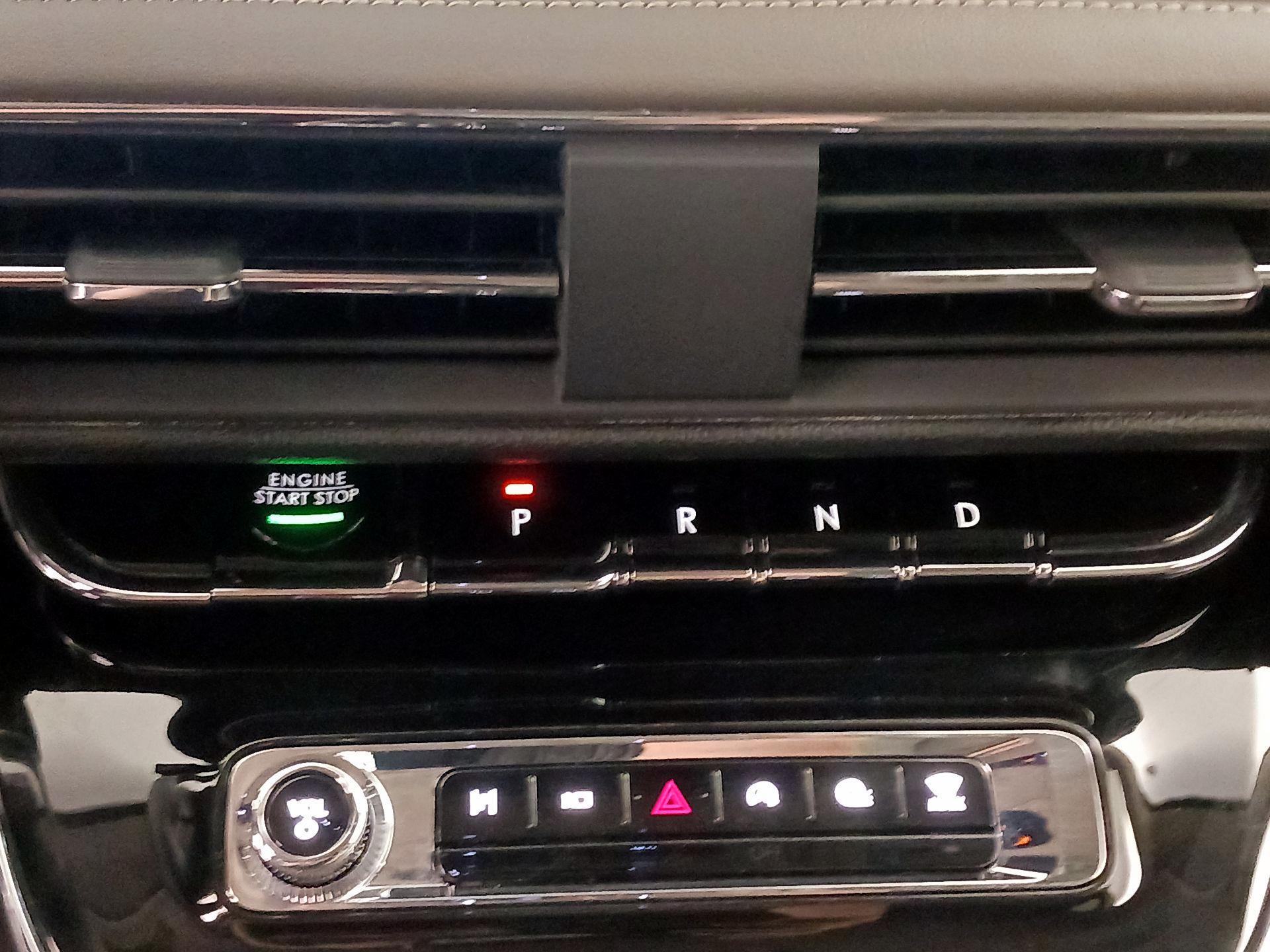 Thumbnail: 2024 Lincoln Corsair - 18