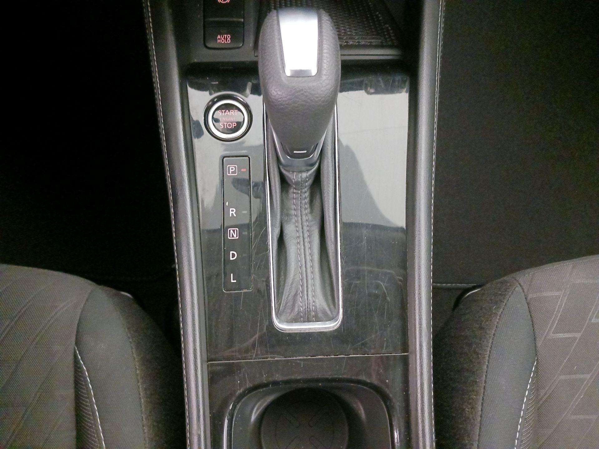 Thumbnail: 2023 Nissan Kicks - 16