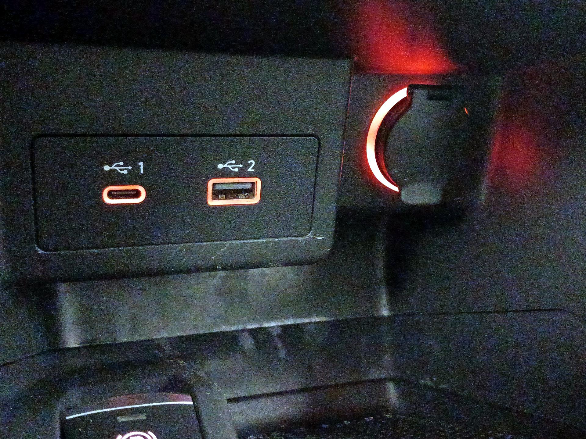 Thumbnail: 2023 Nissan Kicks - 17