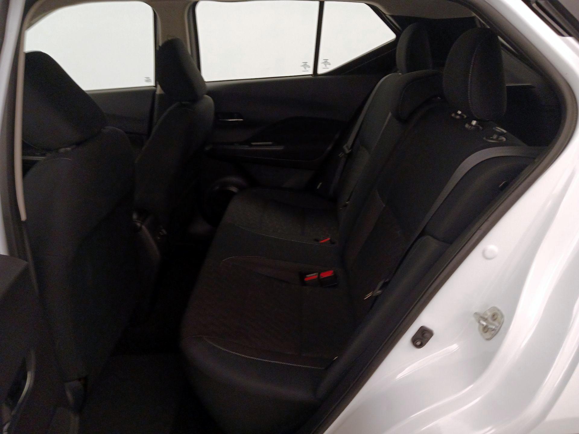 Thumbnail: 2023 Nissan Kicks - 18