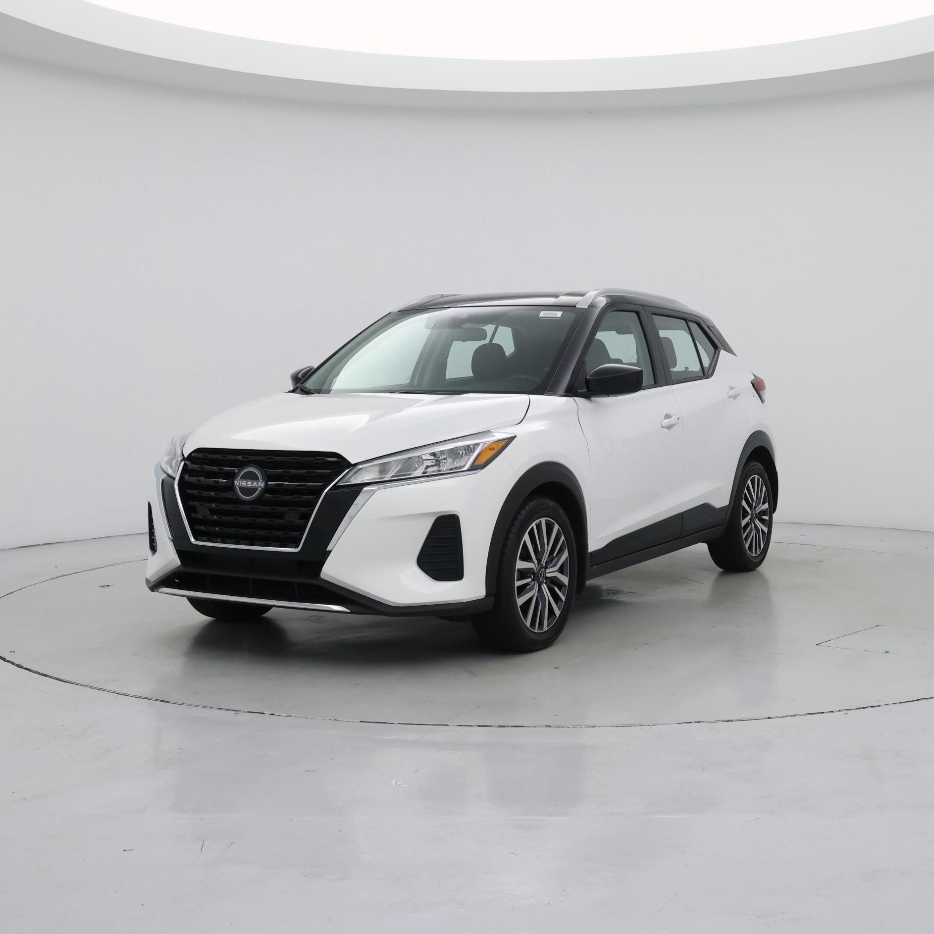 Thumbnail: 2023 Nissan Kicks - 4