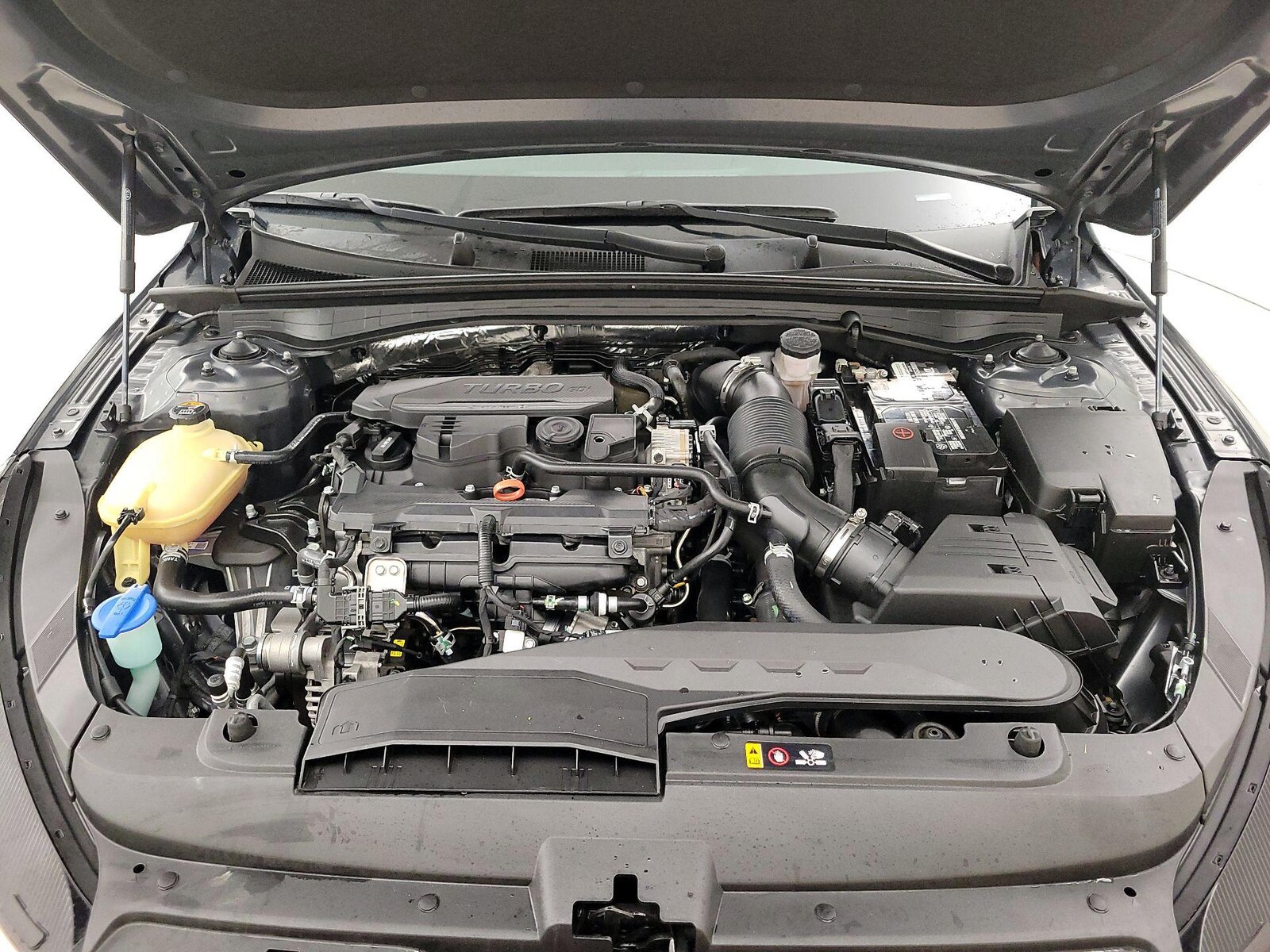 2022 Kia K5 LXS - Photo 22