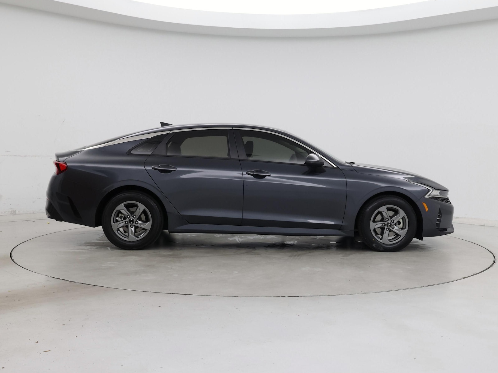 2022 Kia K5 LXS - Photo 8