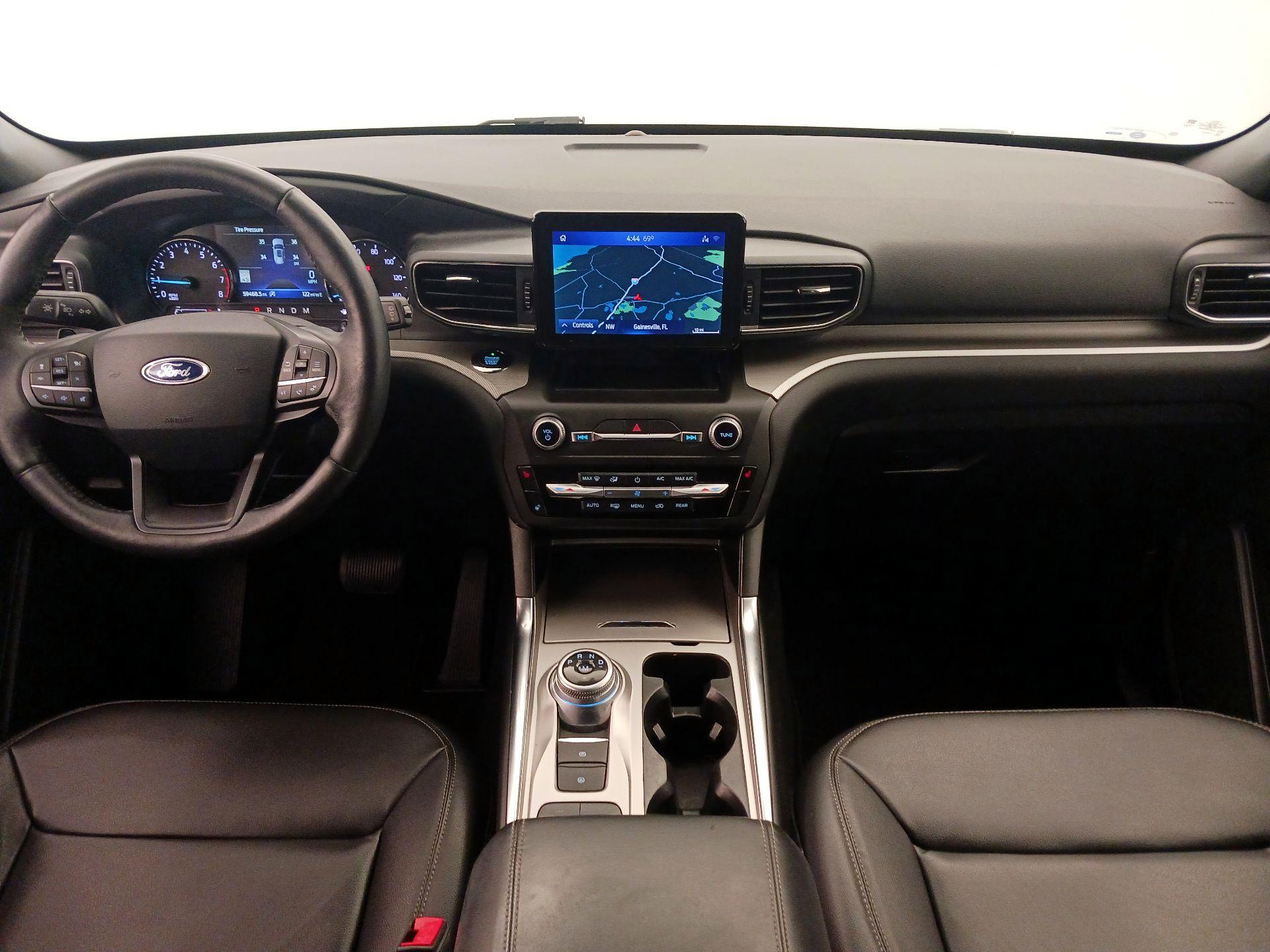 Thumbnail: 2020 Ford Explorer - 9