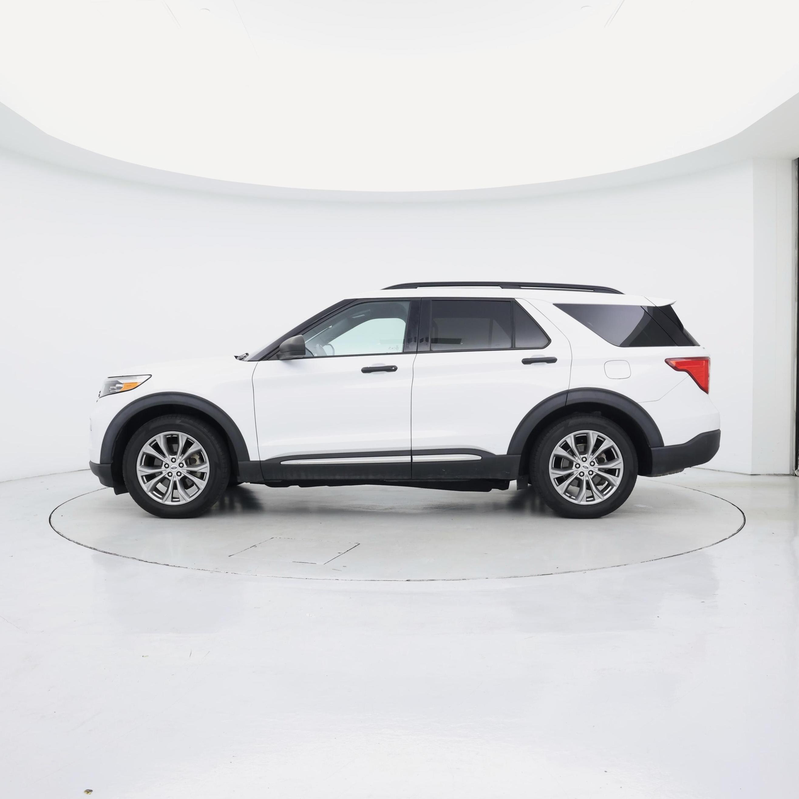 Thumbnail: 2020 Ford Explorer - 3