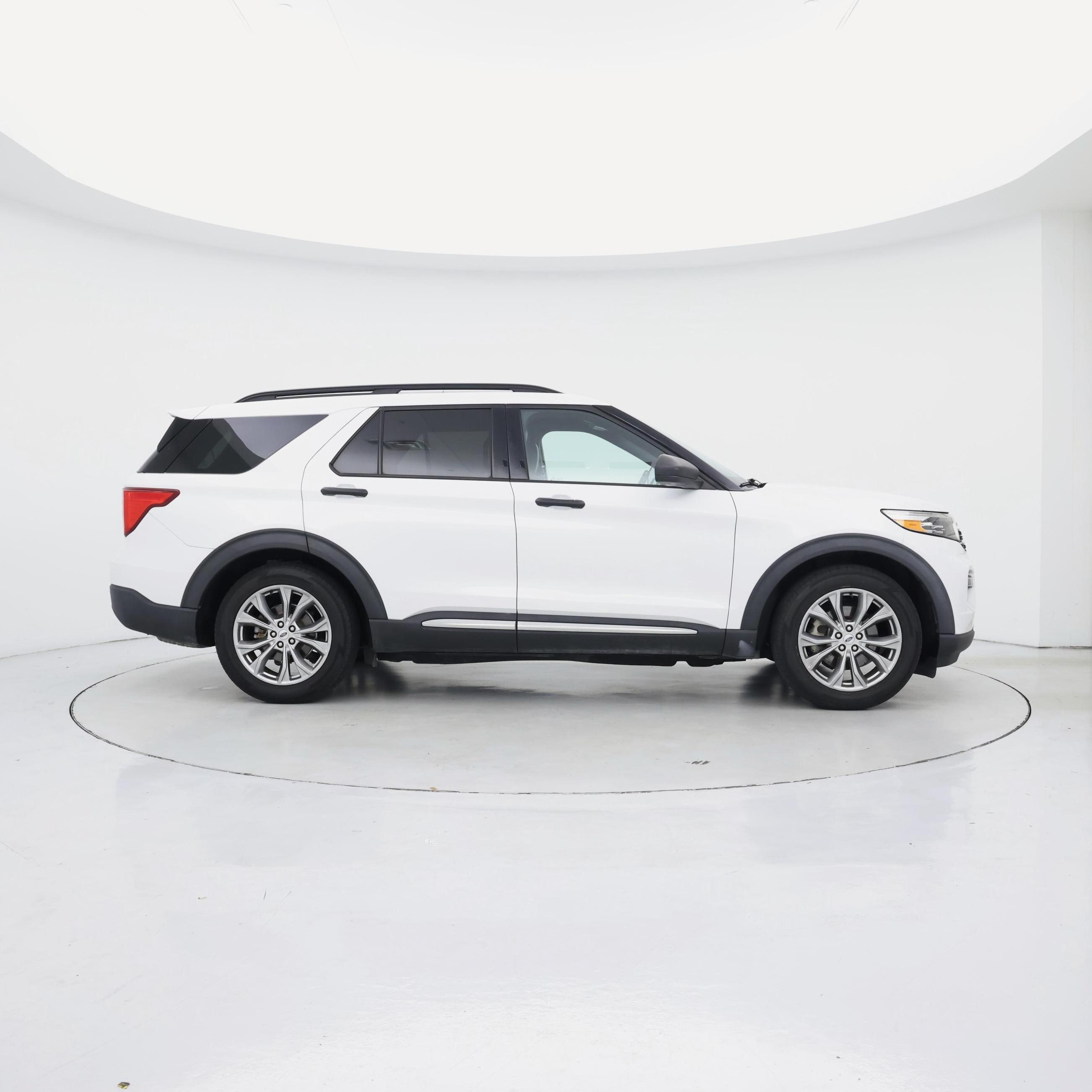 Thumbnail: 2020 Ford Explorer - 7